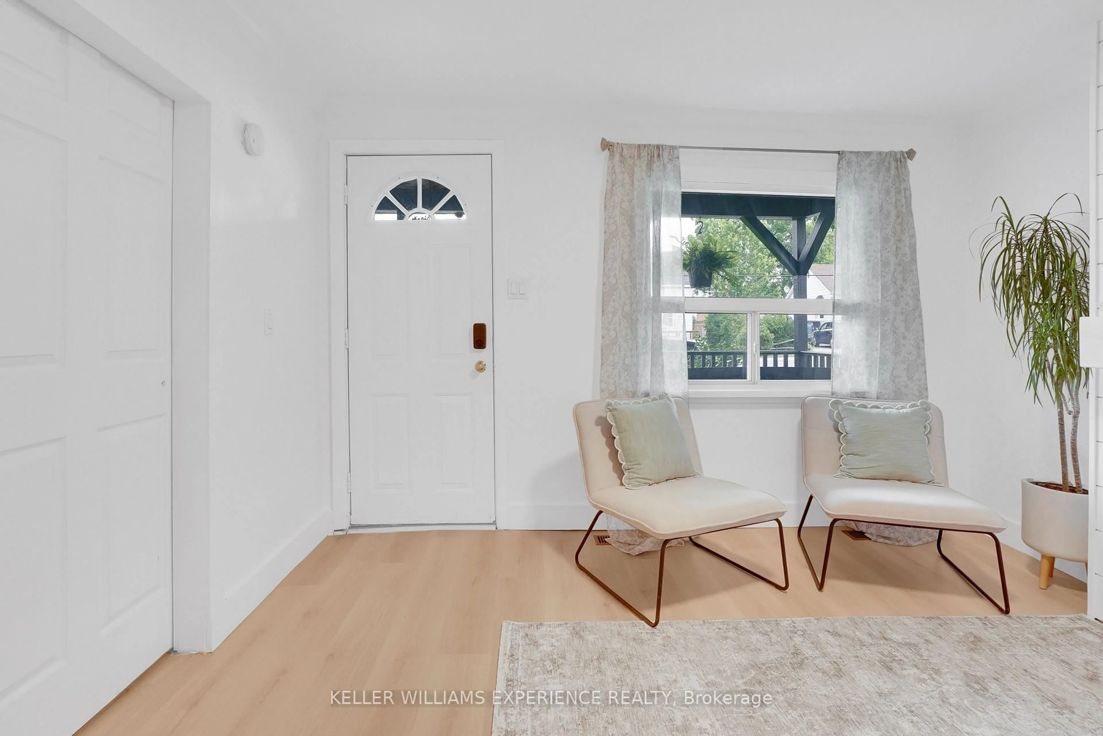 Indoor entryway for 353 Church St, Brock Ontario L0K 1A0