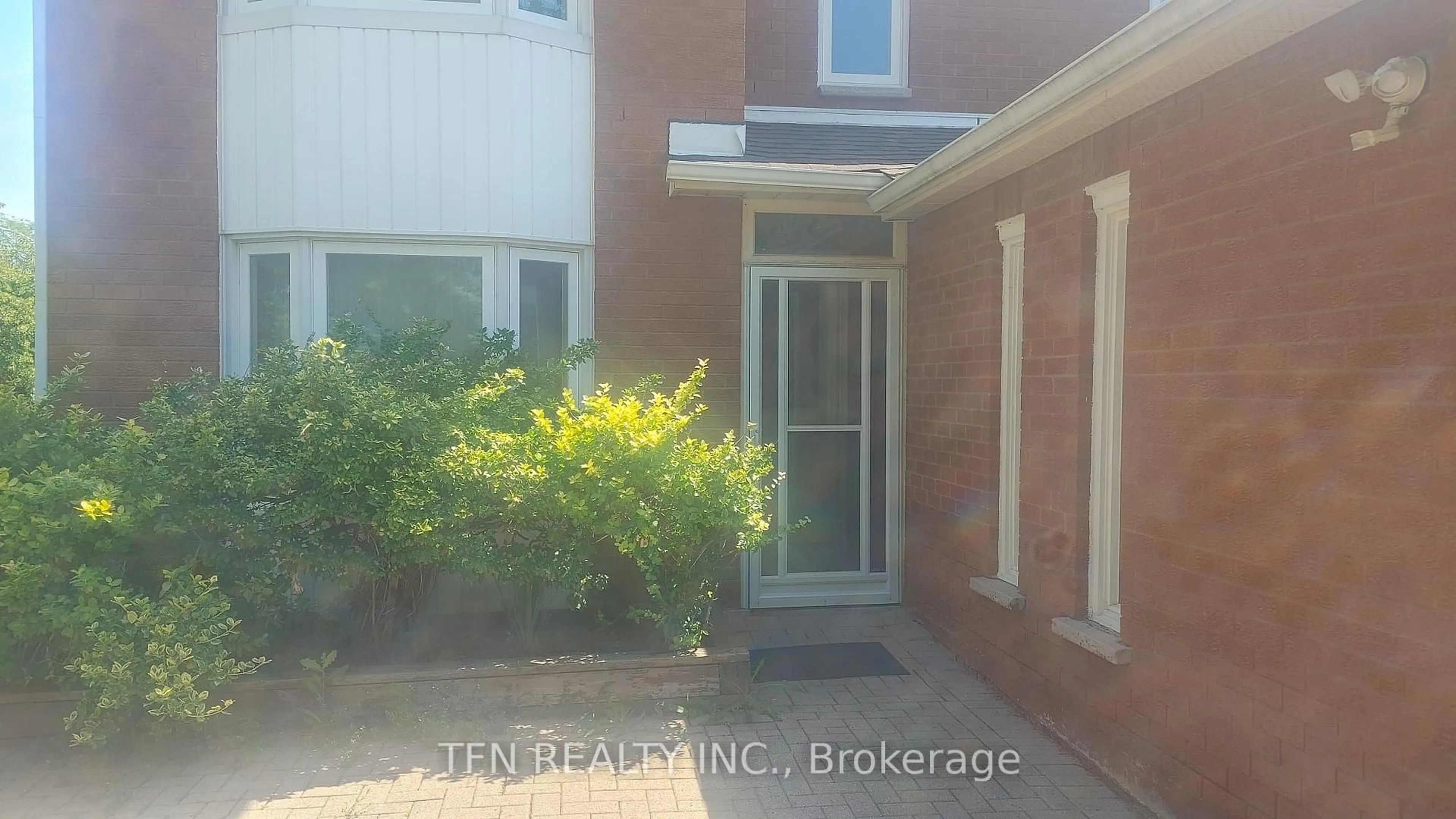 Unknown for 112 Trafalgar Sq, Vaughan Ontario L4J 7M9