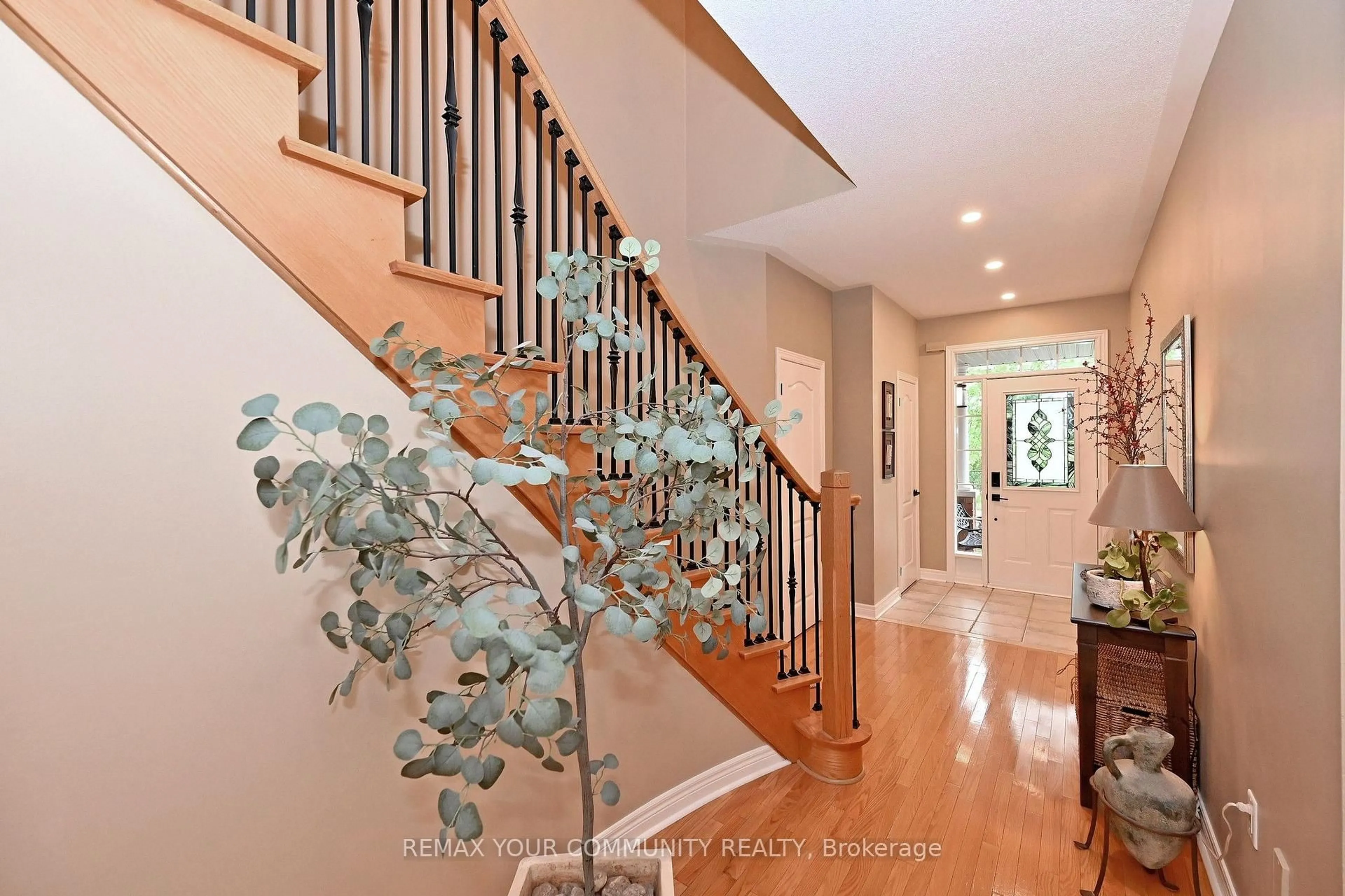Unknown for 8 Townwood Dr #4, Richmond Hill Ontario L4E 4X9