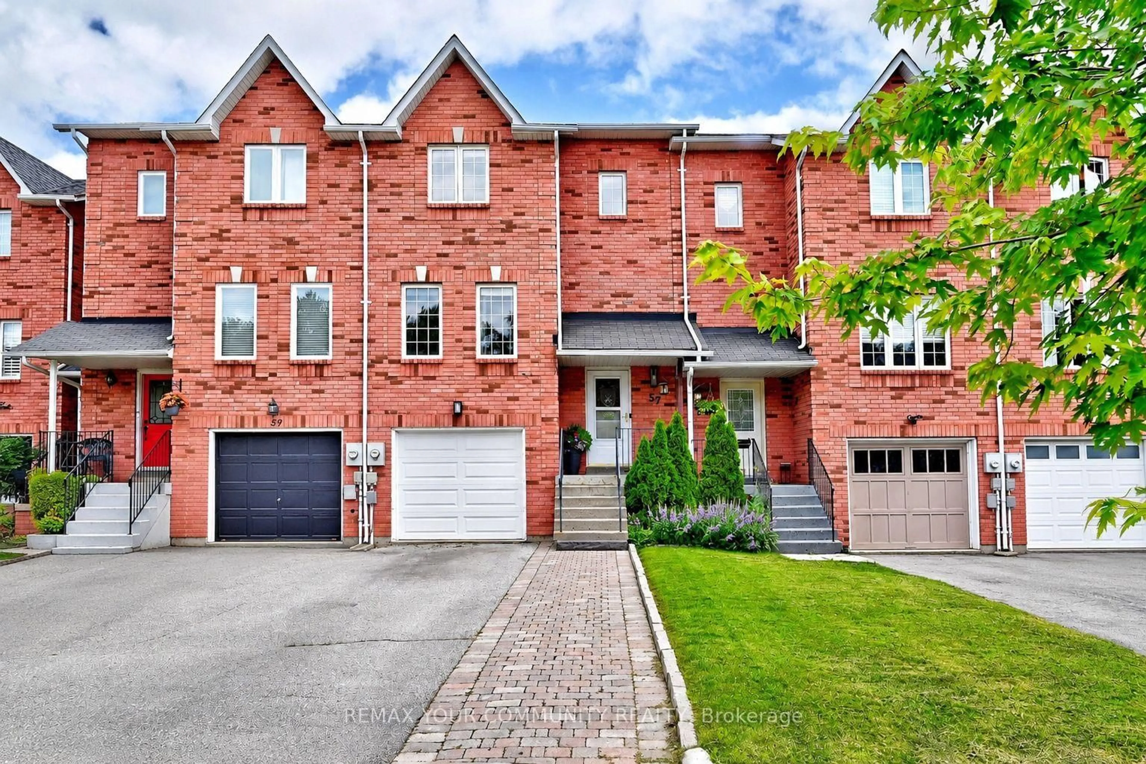 Home with brick exterior material, street for 57 Hattie Crt, Georgina Ontario L4P 3Z8