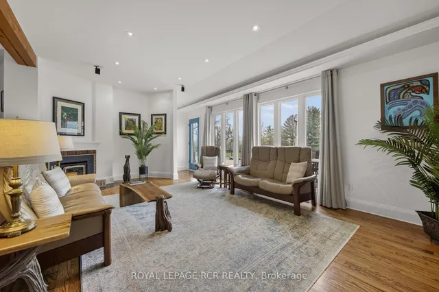 16365 Bathurst St, Newmarket 5