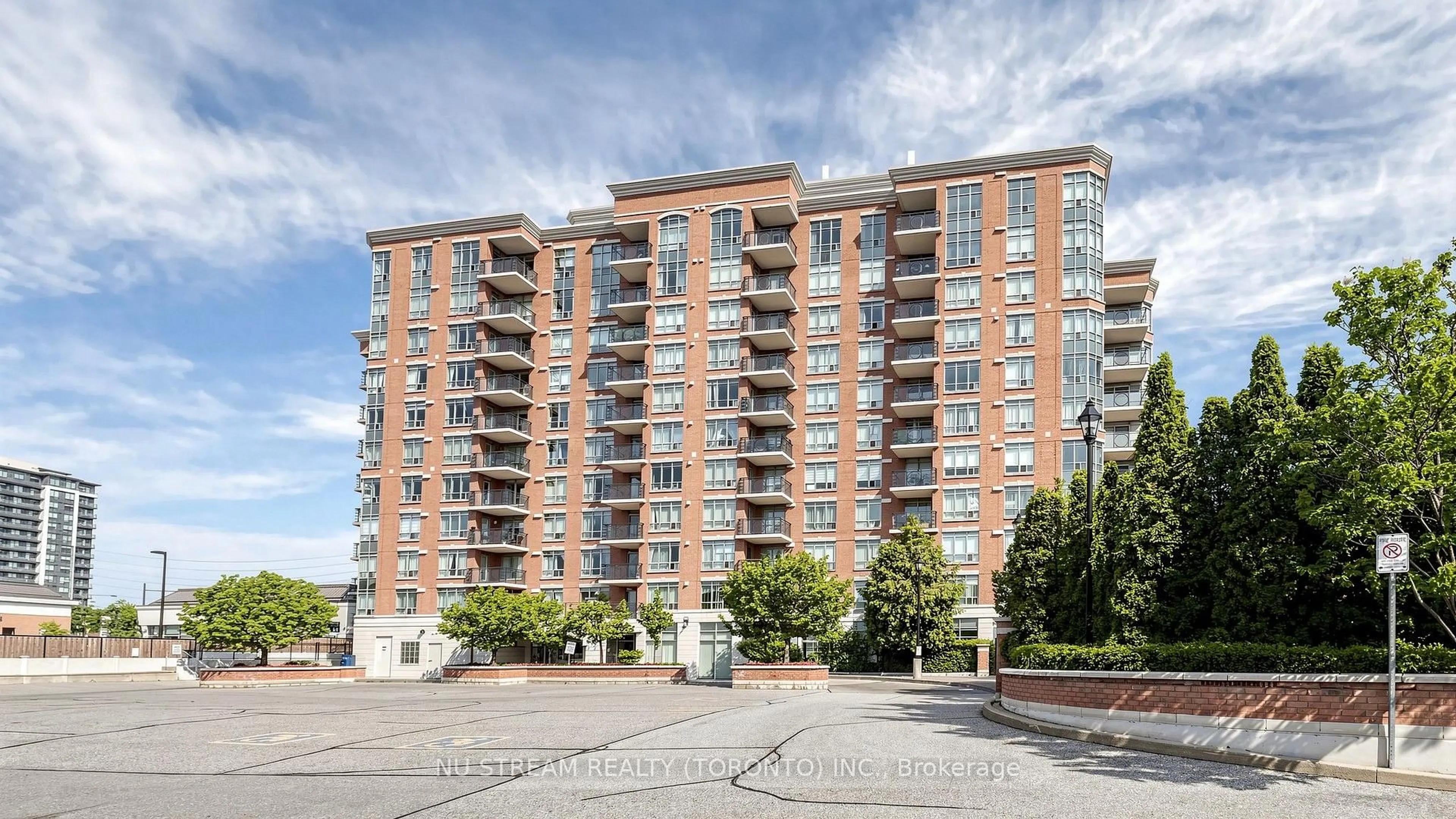 Unknown for 130 Pond Dr #106, Markham Ontario L3T 7W5