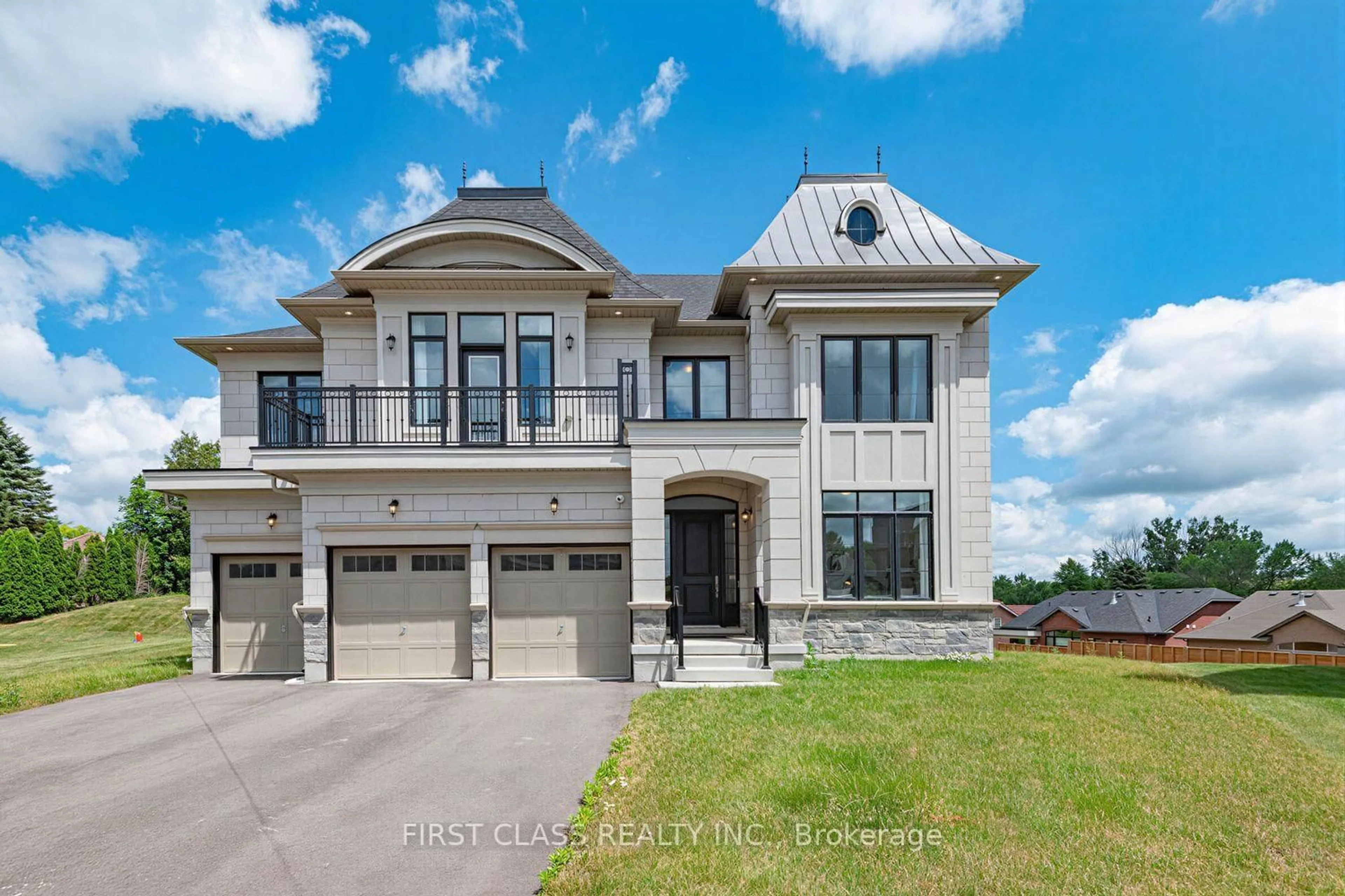 Home with brick exterior material, unknown for 15 Kenneth Campbell Crt, Aurora Ontario L4G 5Z4