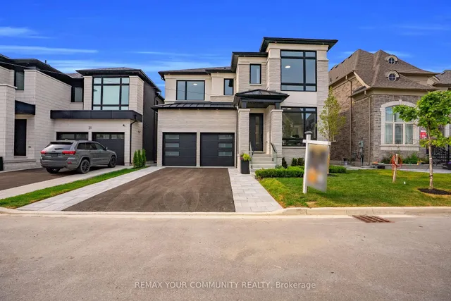23 Menotti Dr, Richmond Hill 5