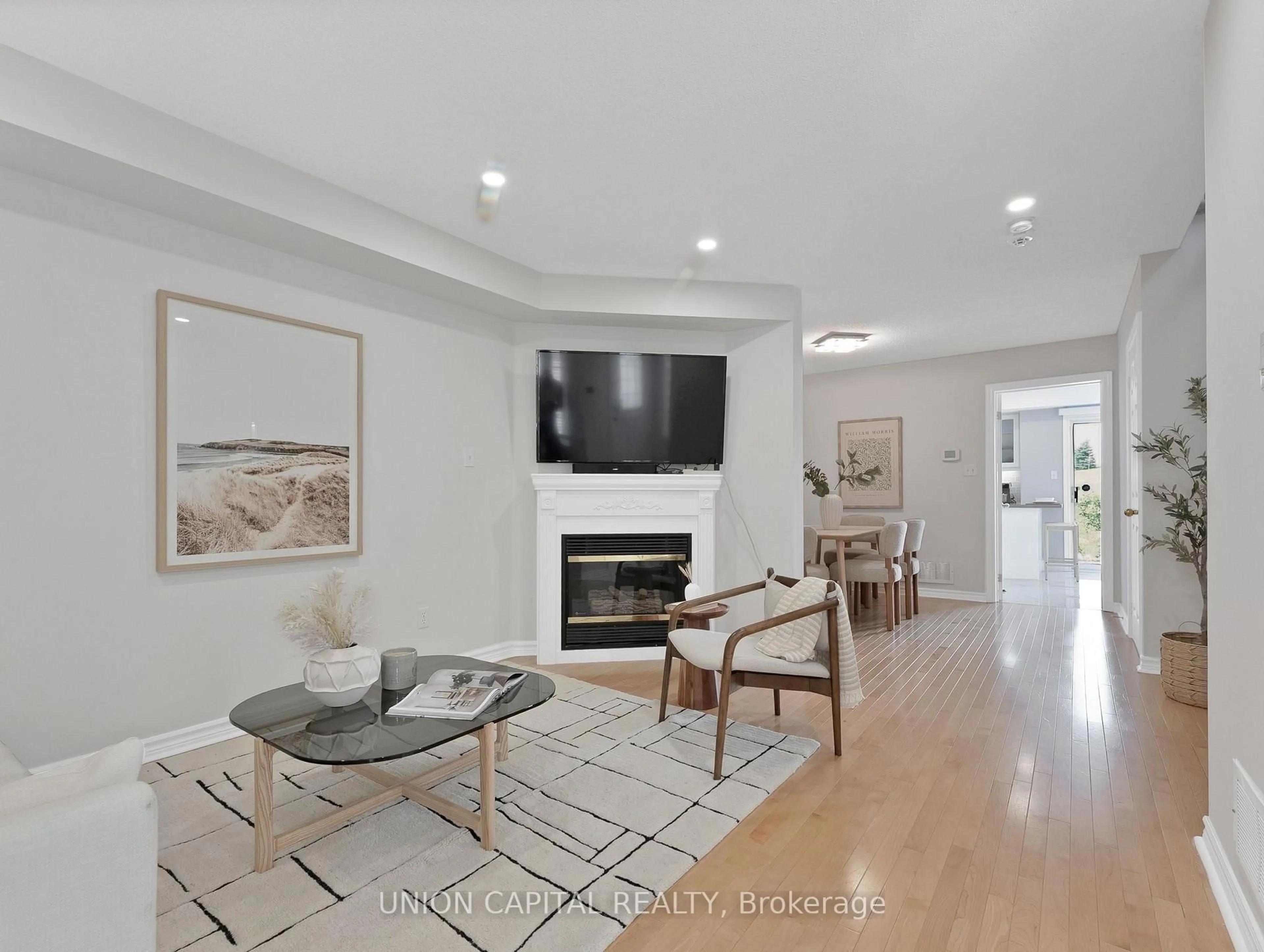 Living room with furniture, unknown for 147 Milliken Meadows Dr, Markham Ontario L3R 0V7