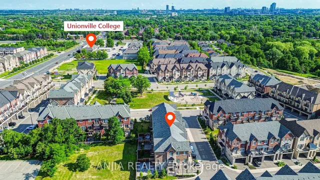 7 Beaufort Way, Markham 4