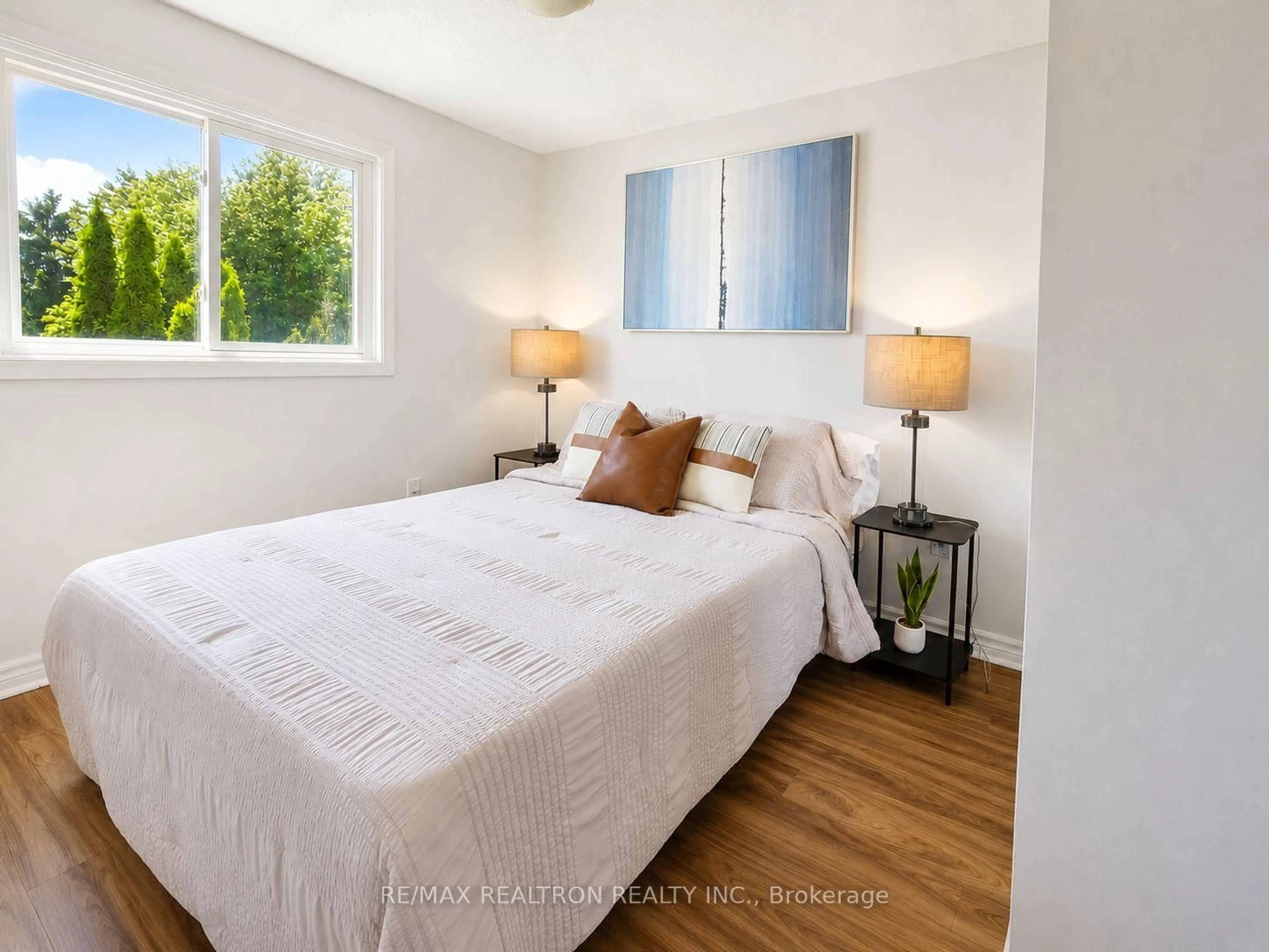 Bedroom with bed, wood/laminate floor for 64 Dunbar Cres, Markham Ontario L3R 6W6