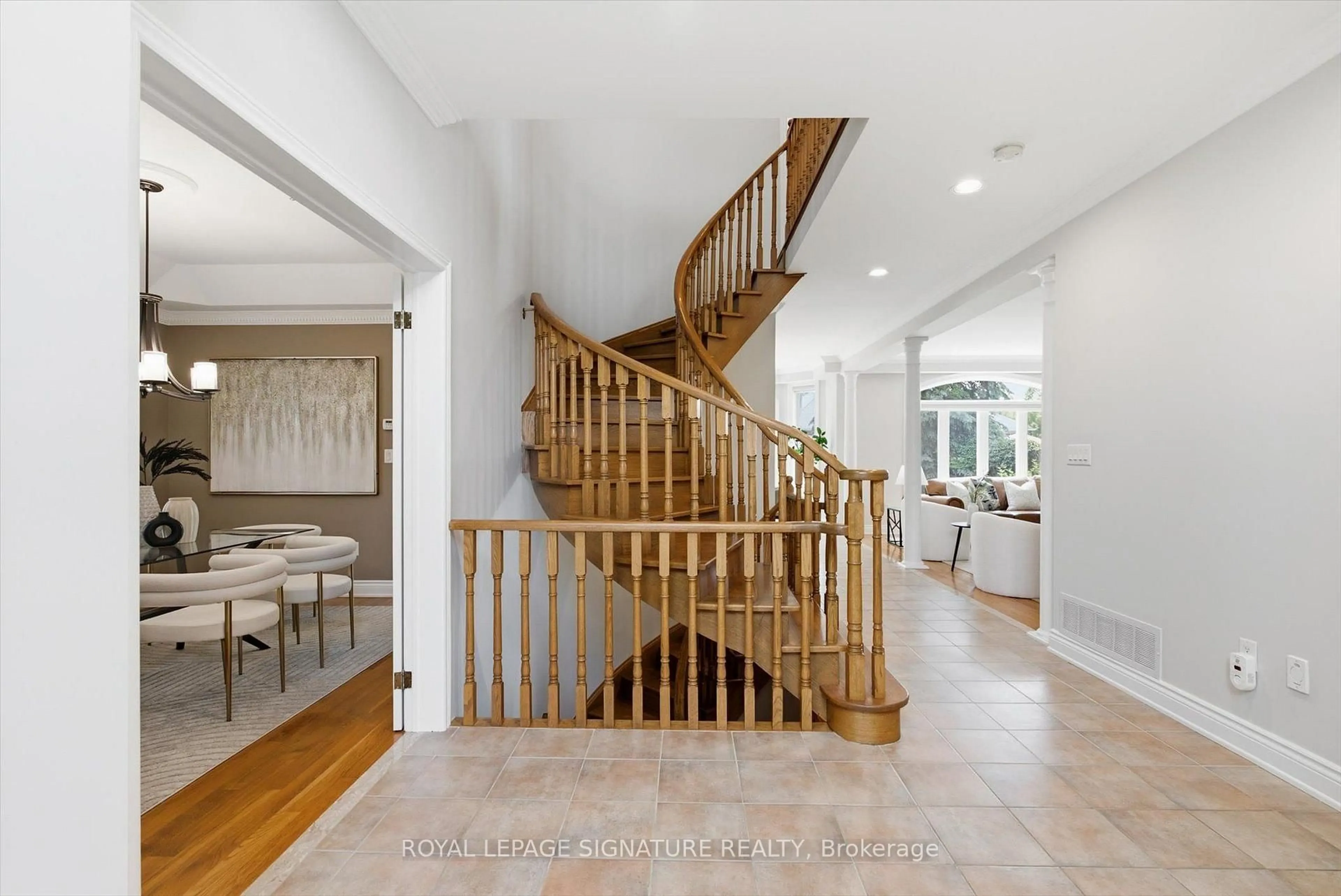 Unknown for 23 Kaitlin Dr, Richmond Hill Ontario L4E 3W6