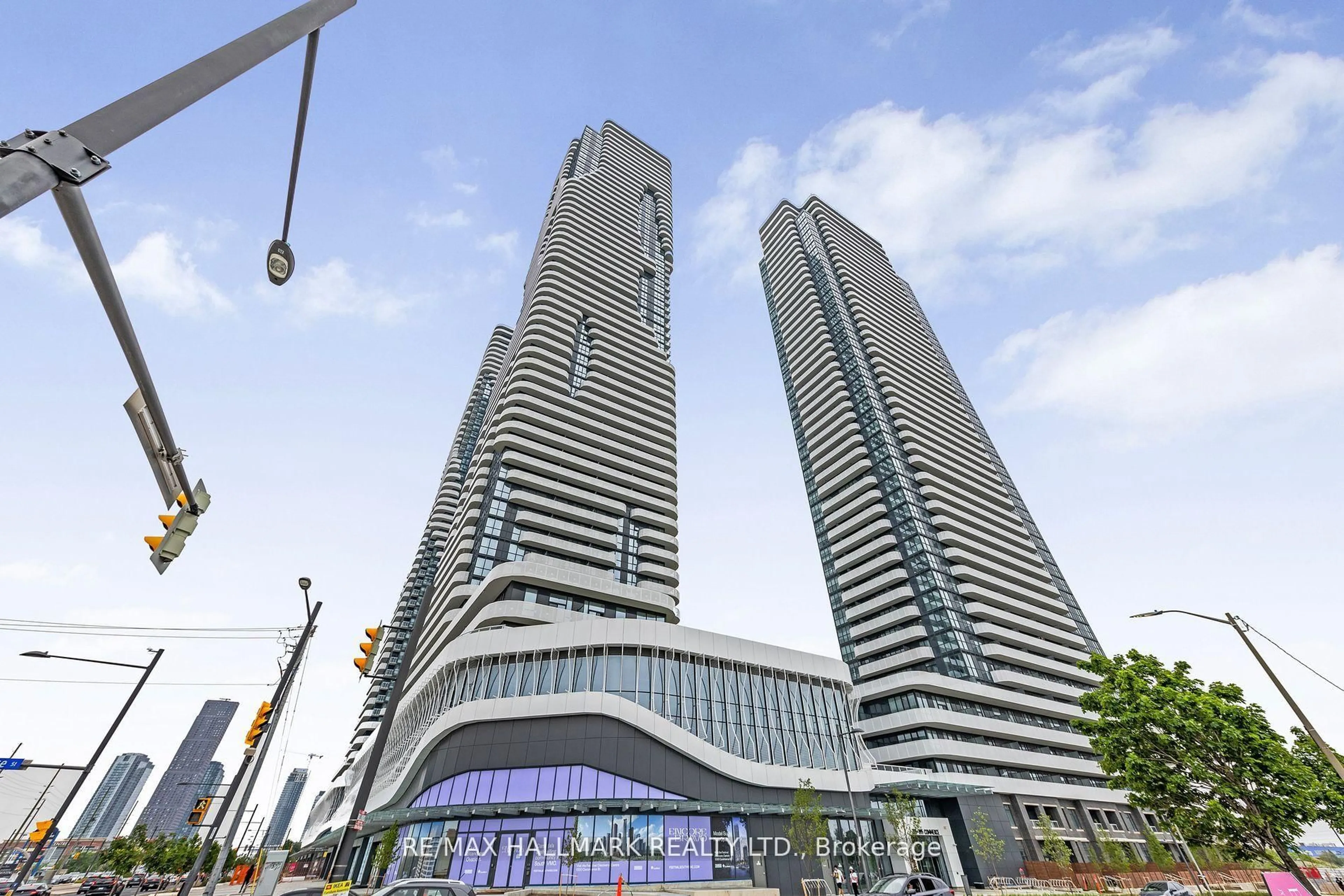 Indoor foyer for 225 Commerce St #4312, Vaughan Ontario L4K 0R1
