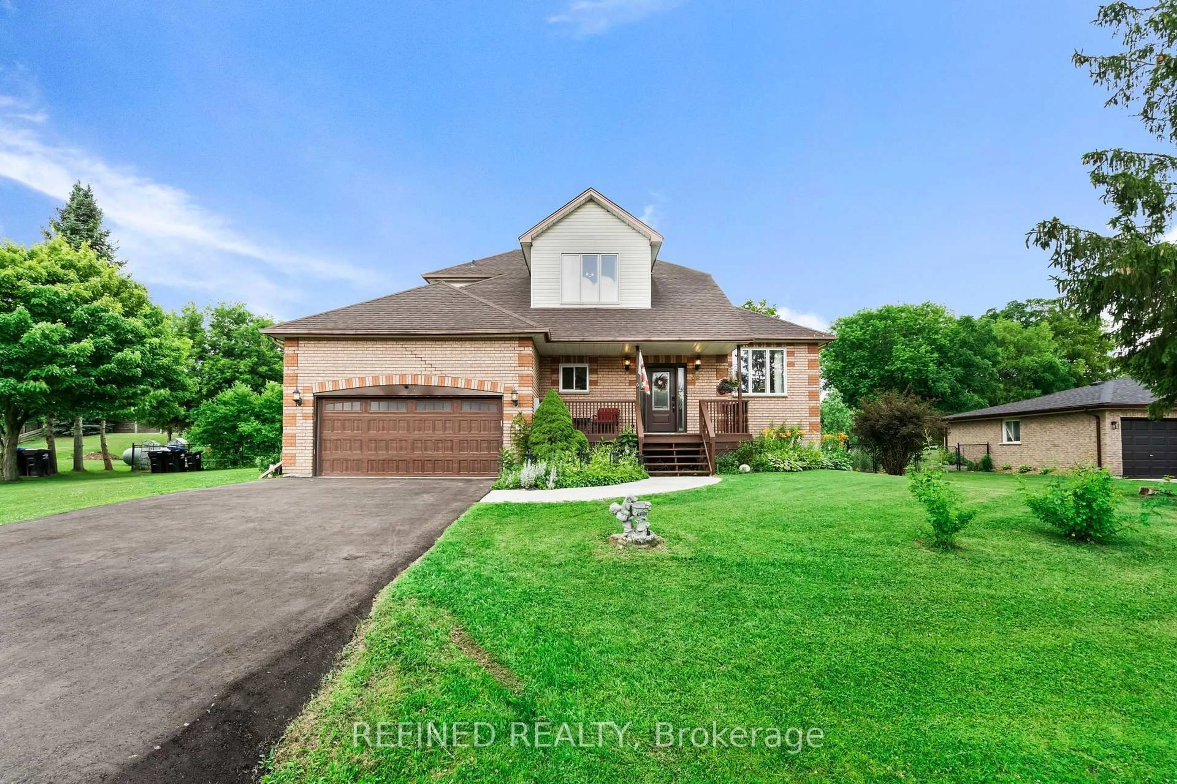 Home with brick exterior material, street for 39 Marshall Cres, Essa Ontario L0M 1B0