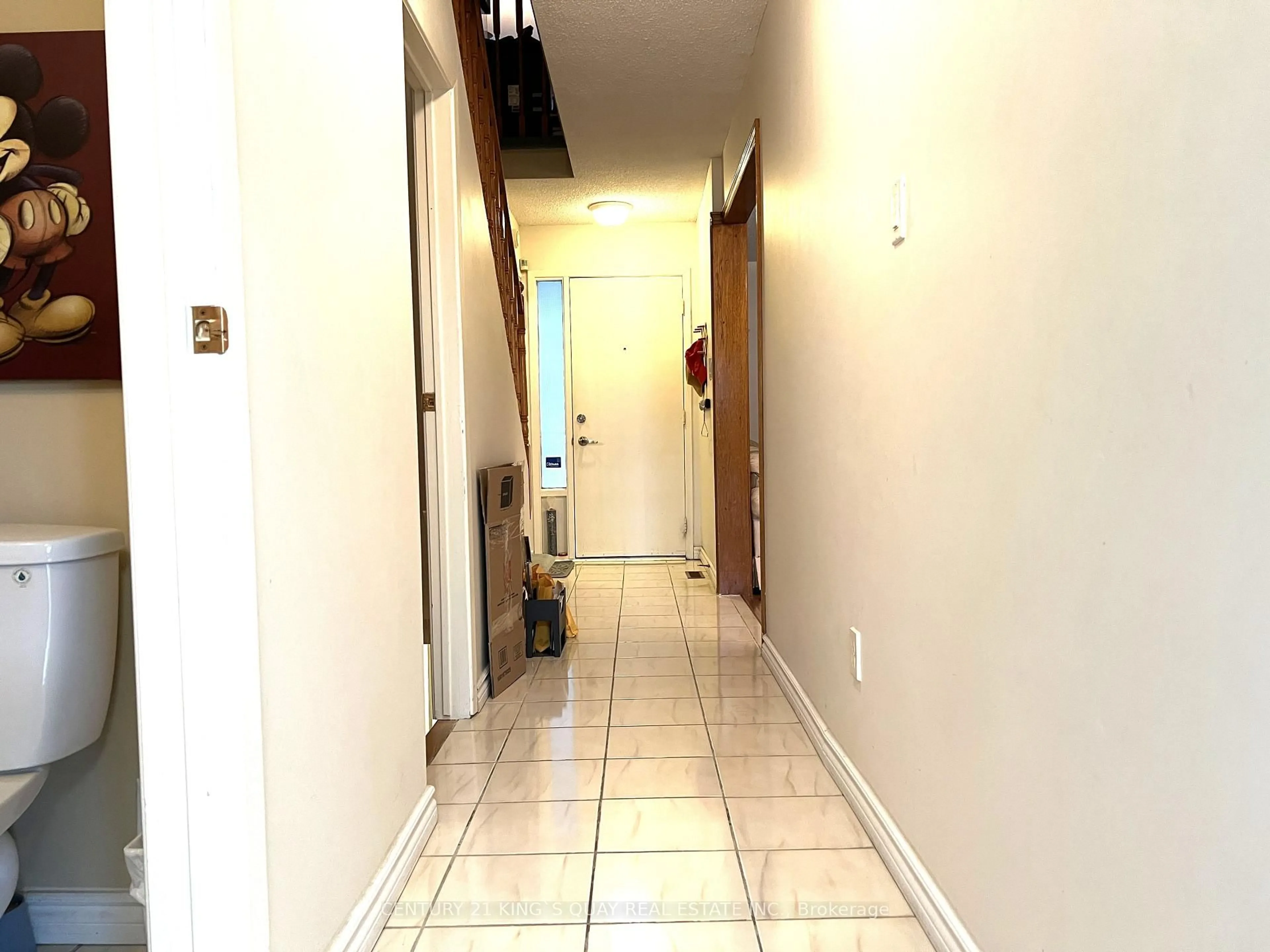 Indoor foyer for 113 Stirling Cres, Markham Ontario L3R 7J9