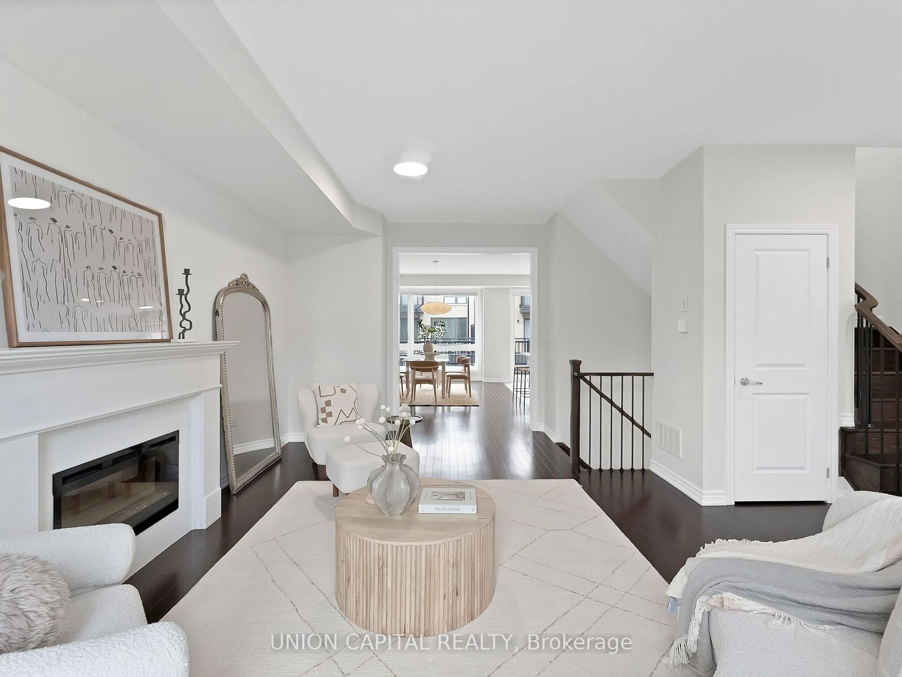 Indoor entryway for 45 Lord Melborne St, Markham Ontario L6C 0Z6