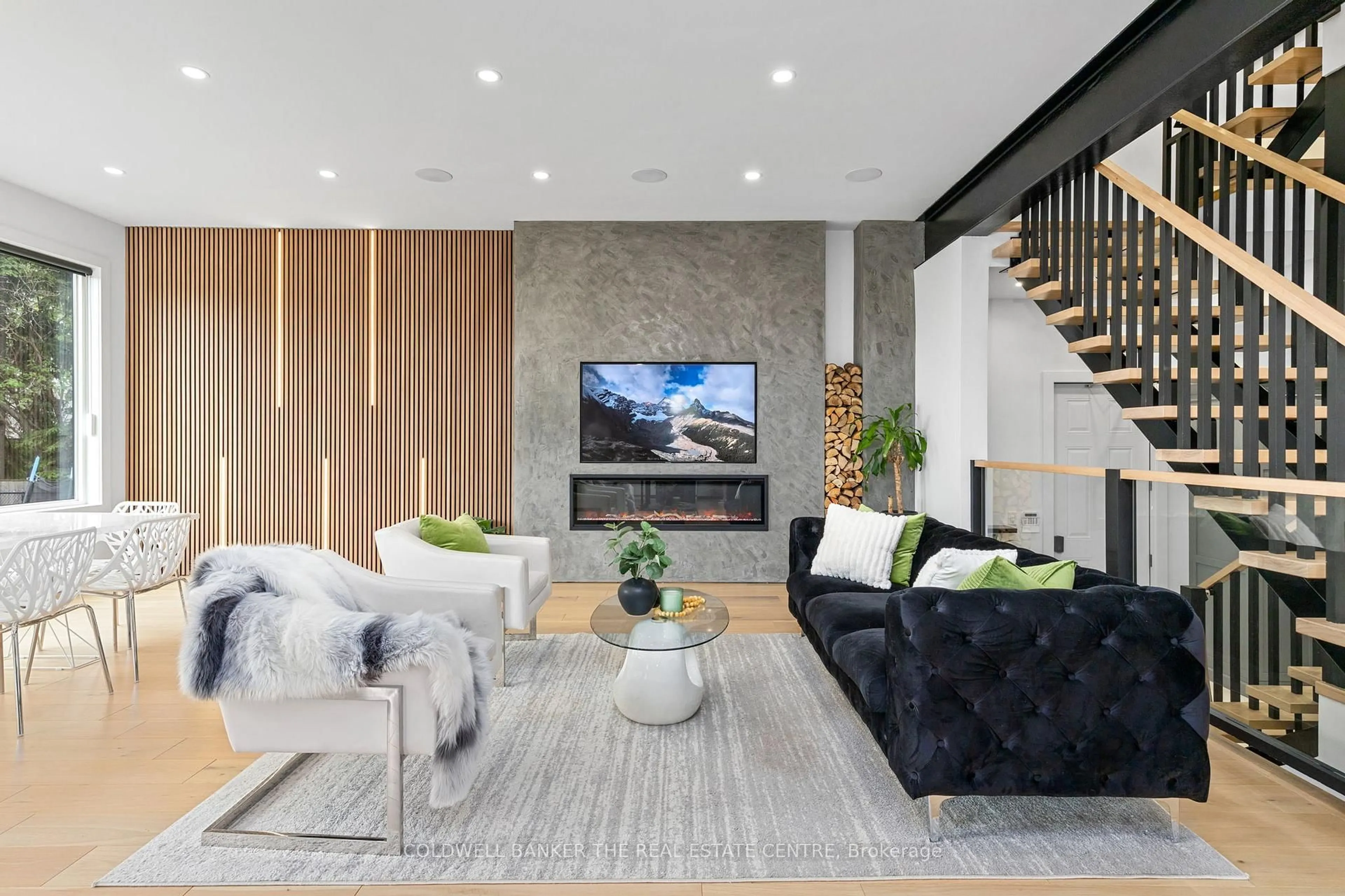 Living room with furniture, unknown for 11657 Warden Ave, Markham Ontario L4A 2J9