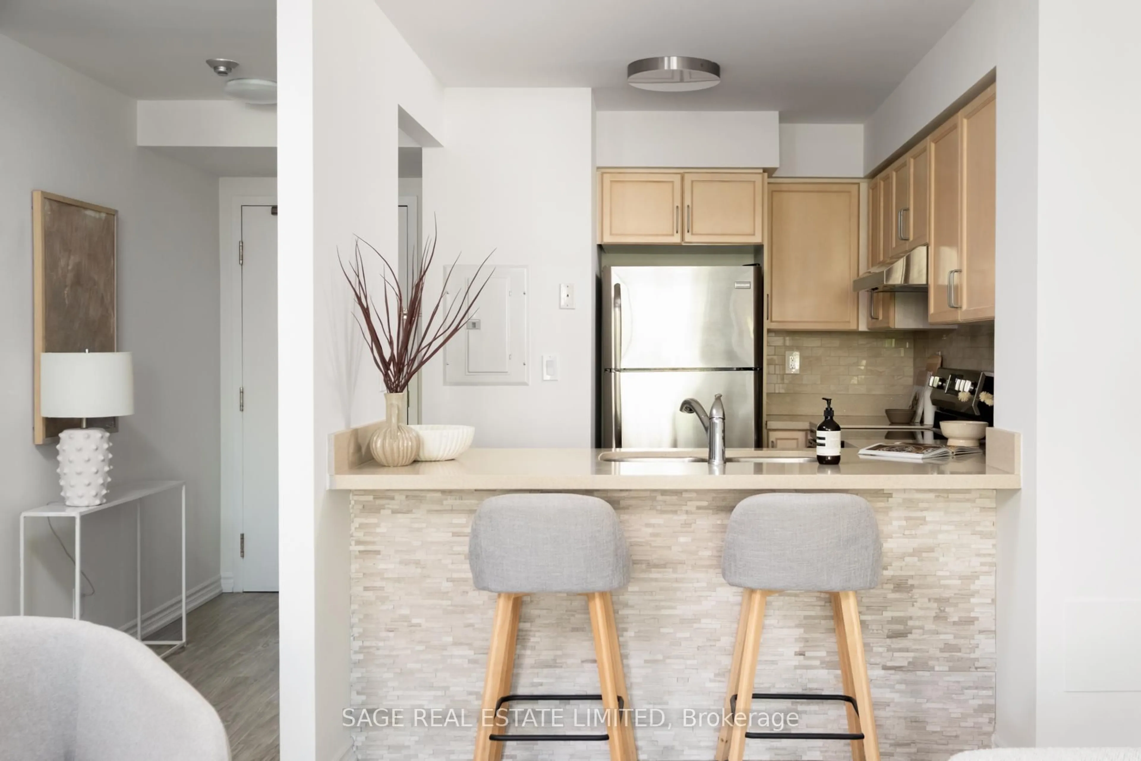 Unknown for 745 New Westminster Dr #203, Vaughan Ontario L4J 8J9