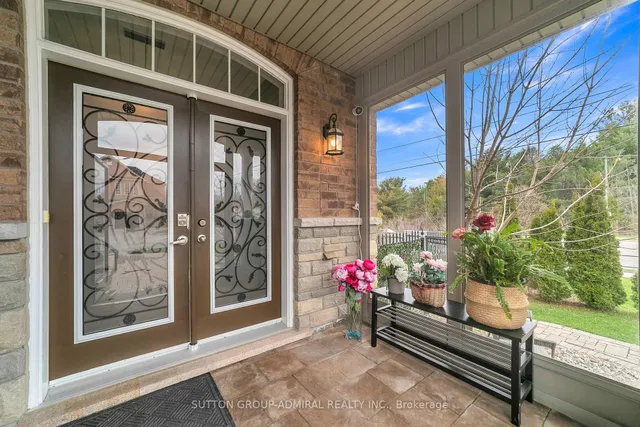 7 Gamble Glen Cres, Richmond Hill 3