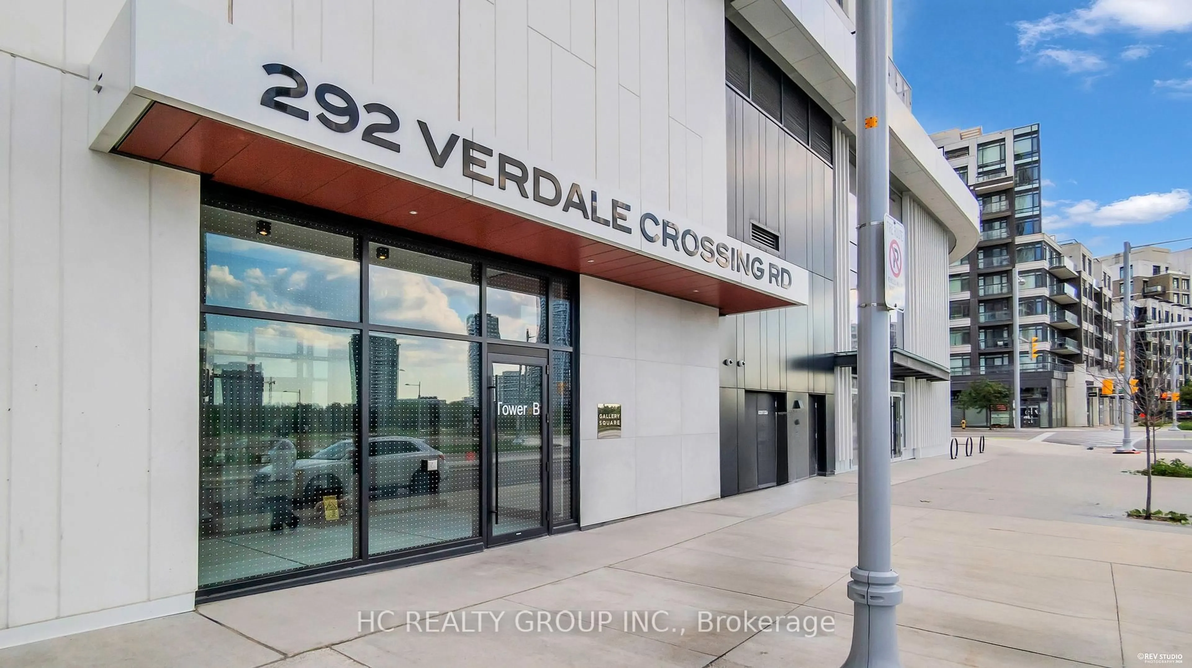 Indoor foyer for 292 Verdale Crossing #707, Markham Ontario L6G 0H6