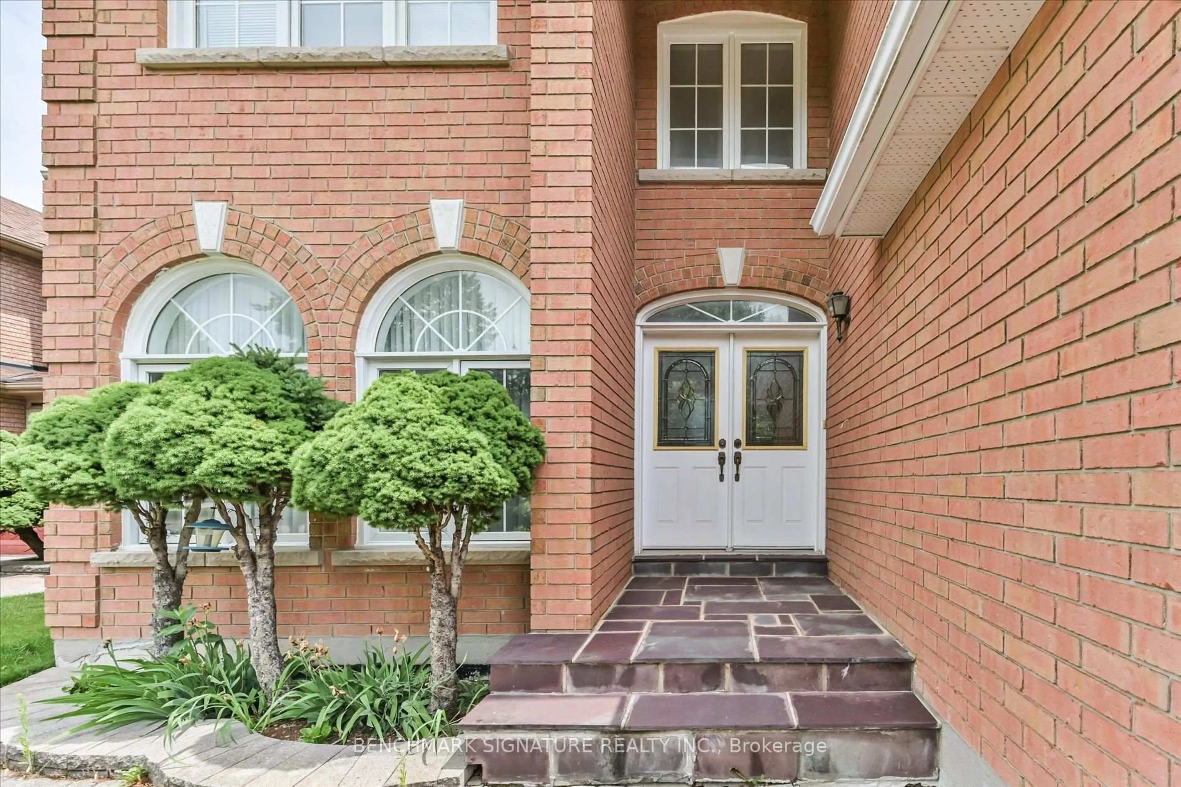 Unknown for 152 Blackmore Ave, Richmond Hill Ontario L4B 3Y8