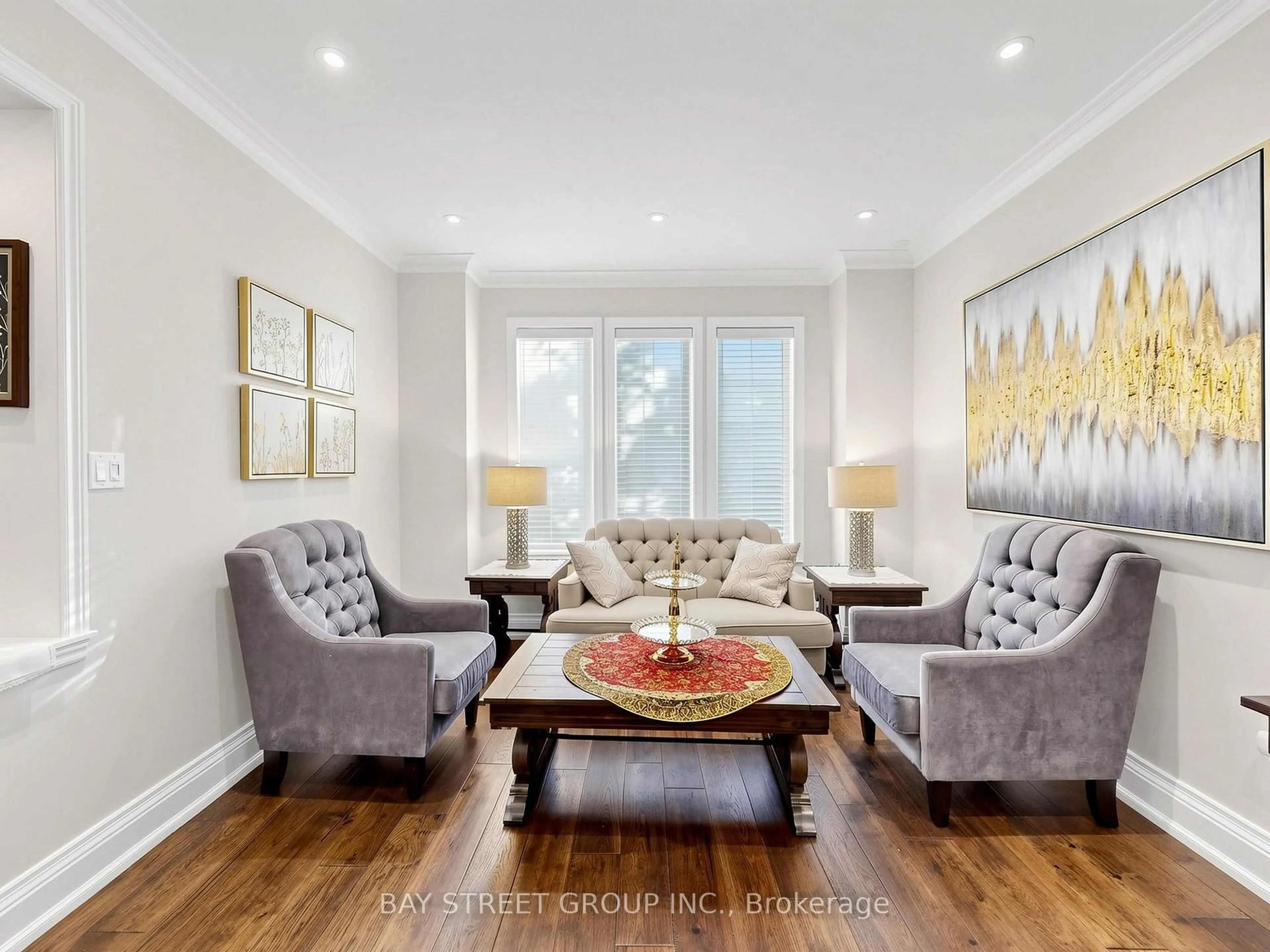 Living room with furniture, wood/laminate floor for 27 Wagon Wheel Cres, Richmond Hill Ontario L4E 5E8