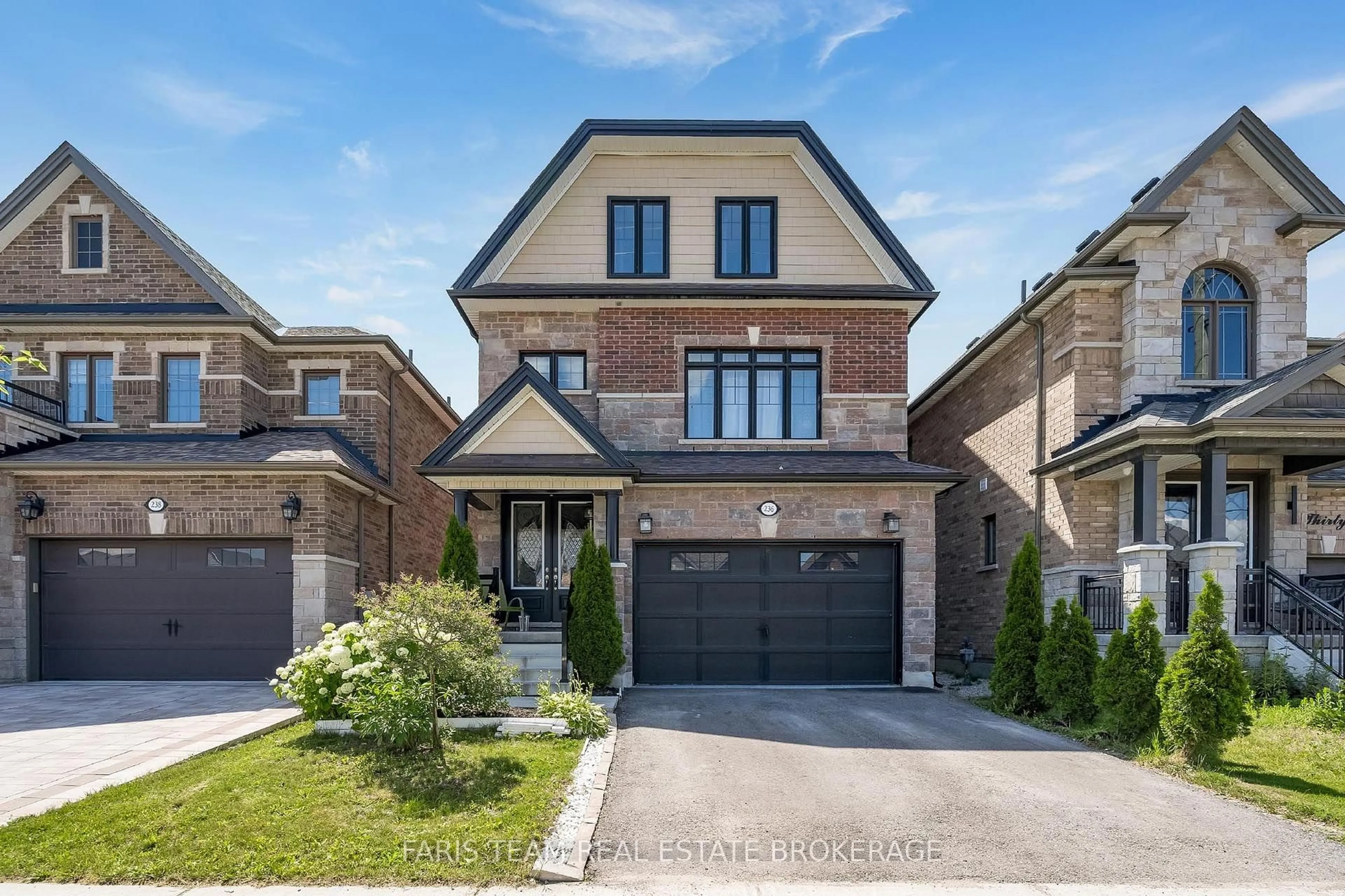 Home with brick exterior material, street for 236 Eighth Ave, New Tecumseth Ontario L9R 0R1