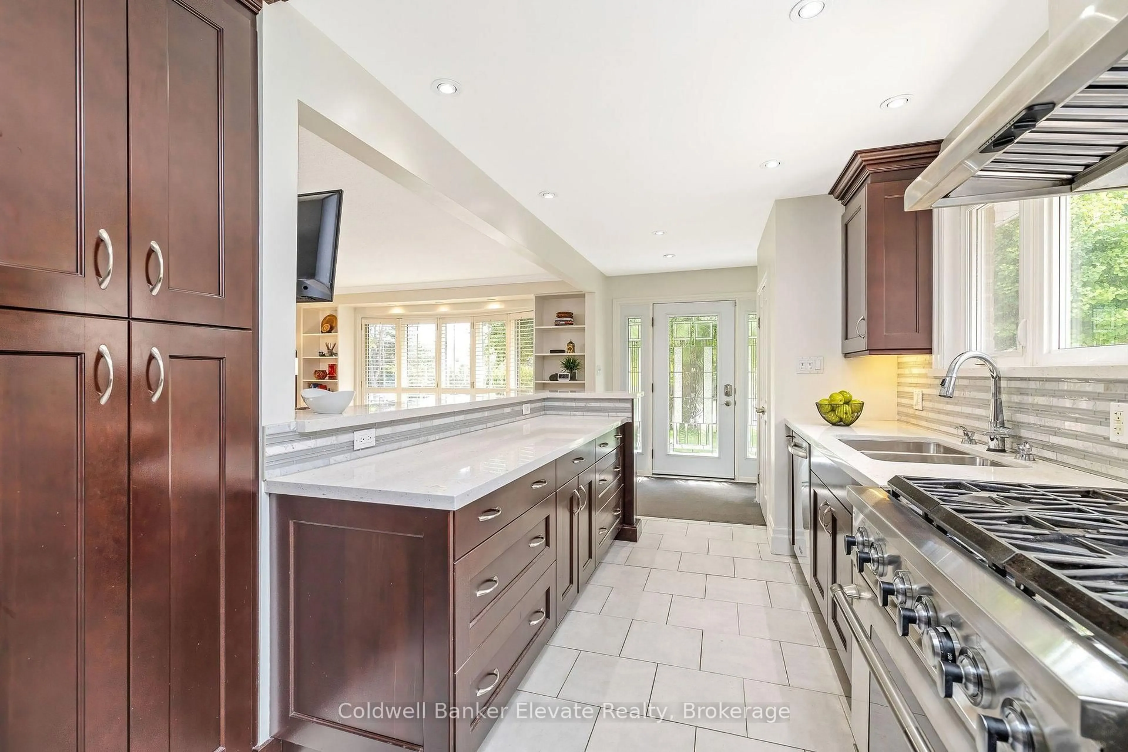 Contemporary kitchen, ceramic/tile floor for 37 Fleance Dr, Markham Ontario L3T 3J8