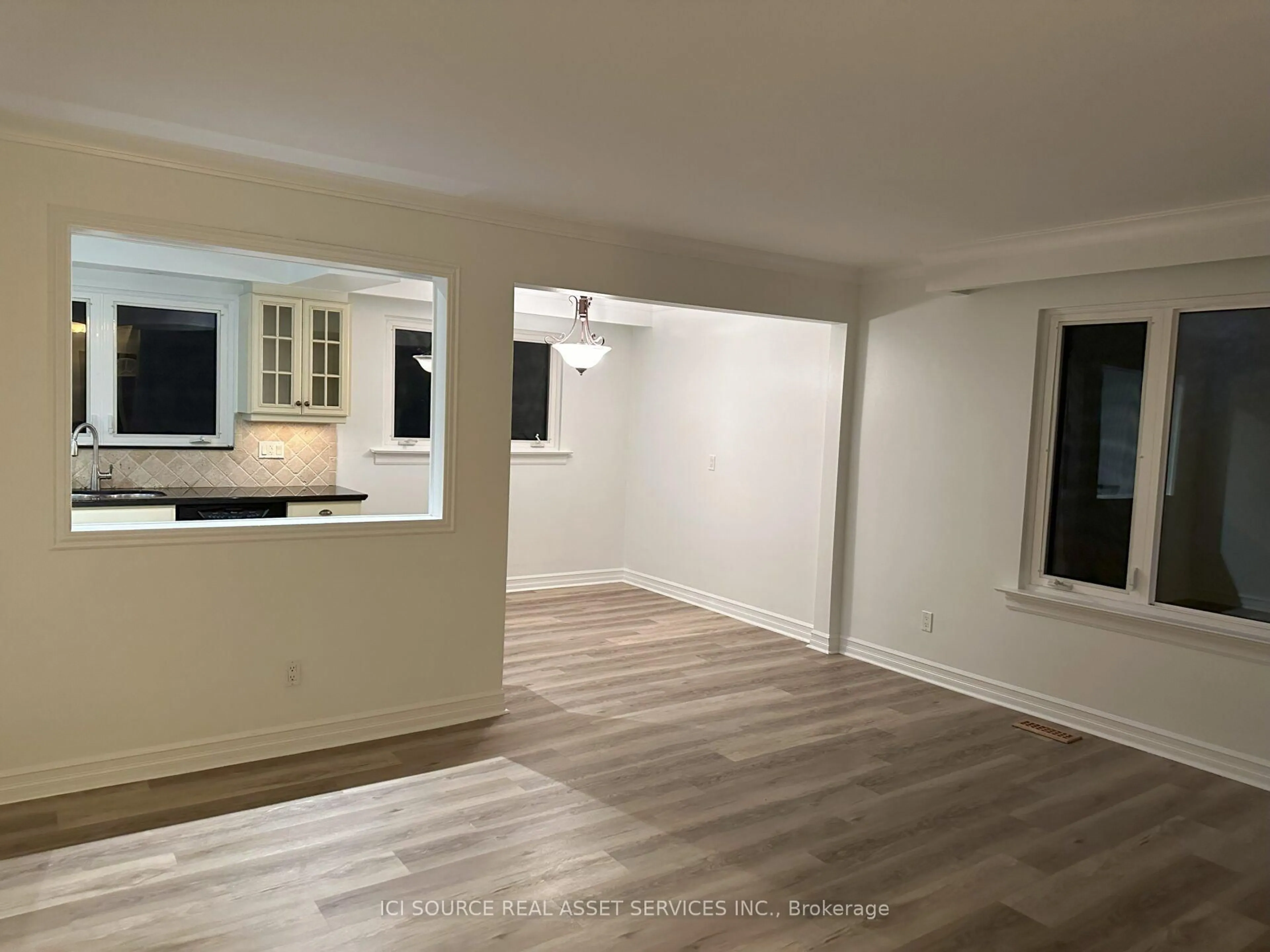 A pic of a room for 259 William Forster Rd, Markham Ontario L6B 0V2