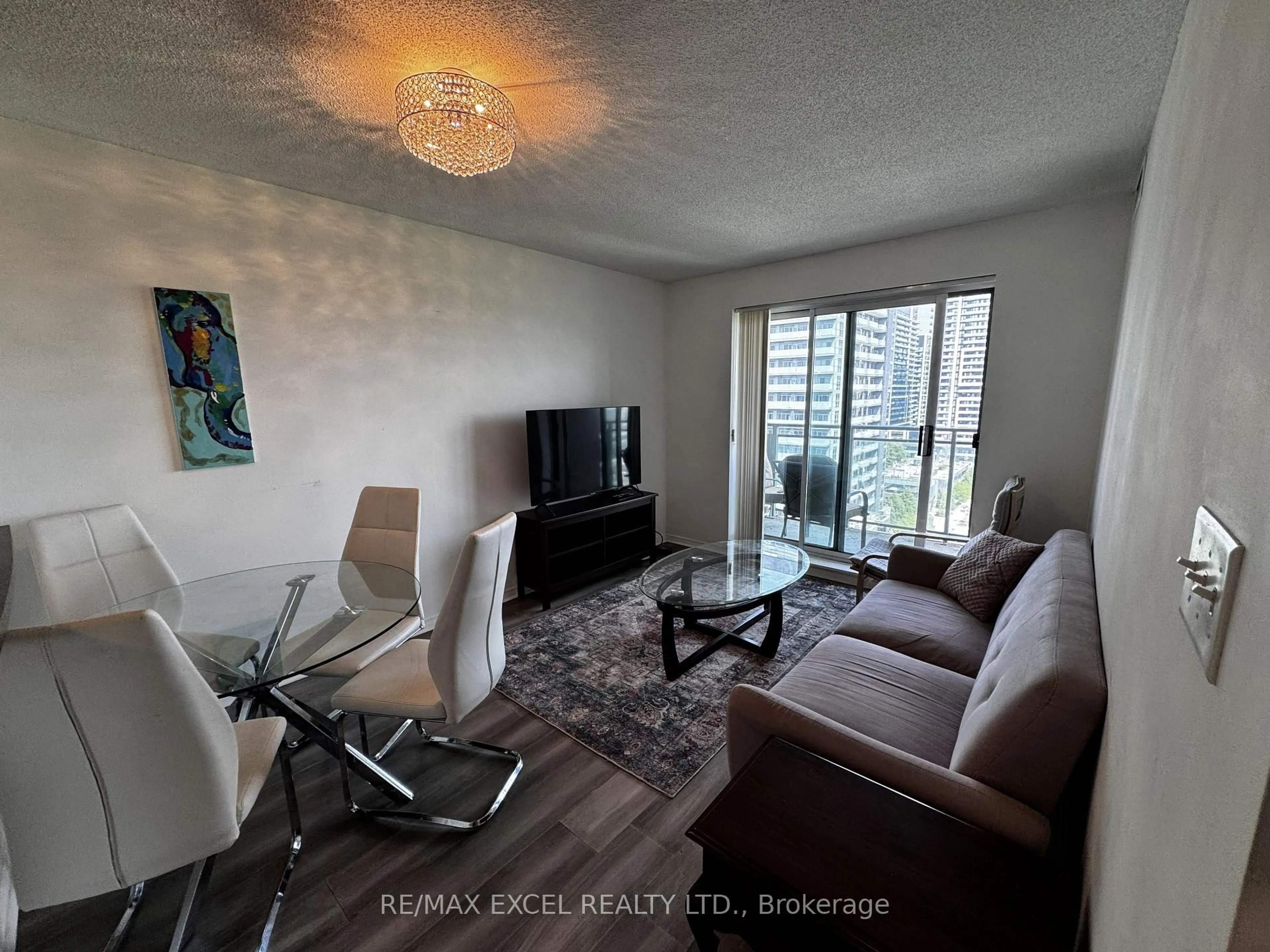 Living room with furniture, unknown for 39 Oneida Cres #Lph10, Richmond Hill Ontario L4B 4T9