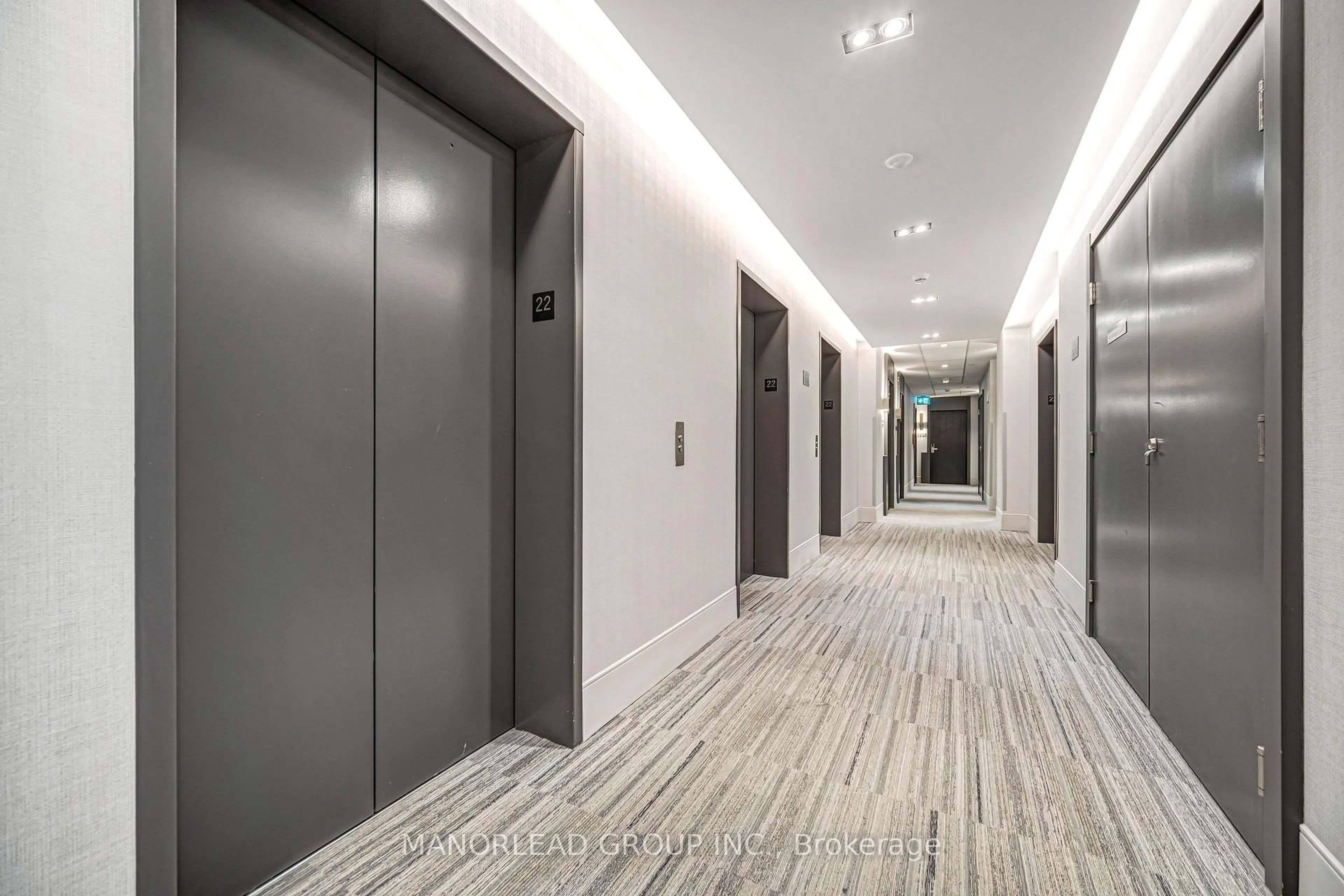 Indoor foyer for 18 Water Walk Dr #2205, Markham Ontario L3R 6L5