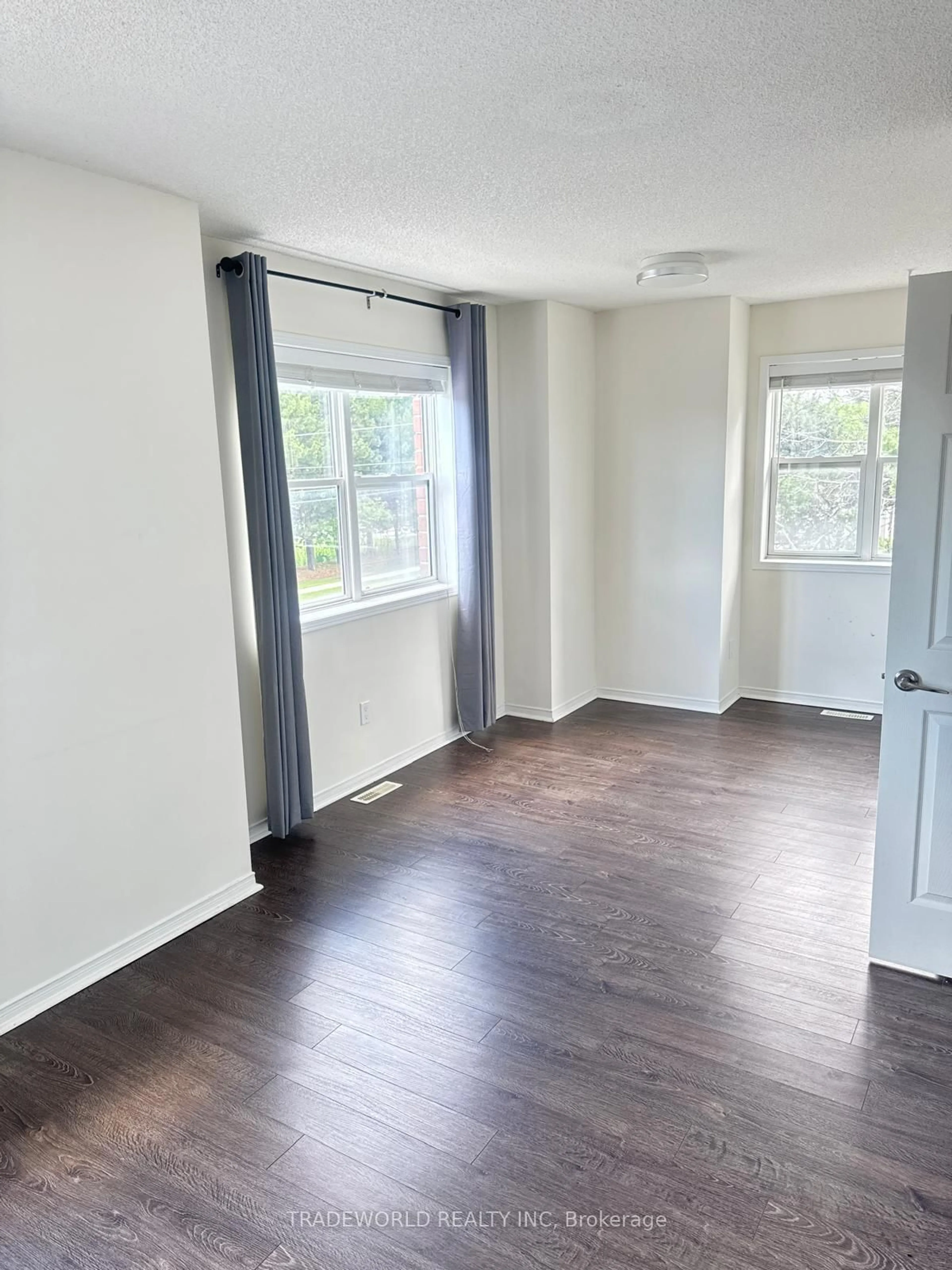 A pic of a room for 1 Maple Park Way, Markham Ontario L6G 1C5