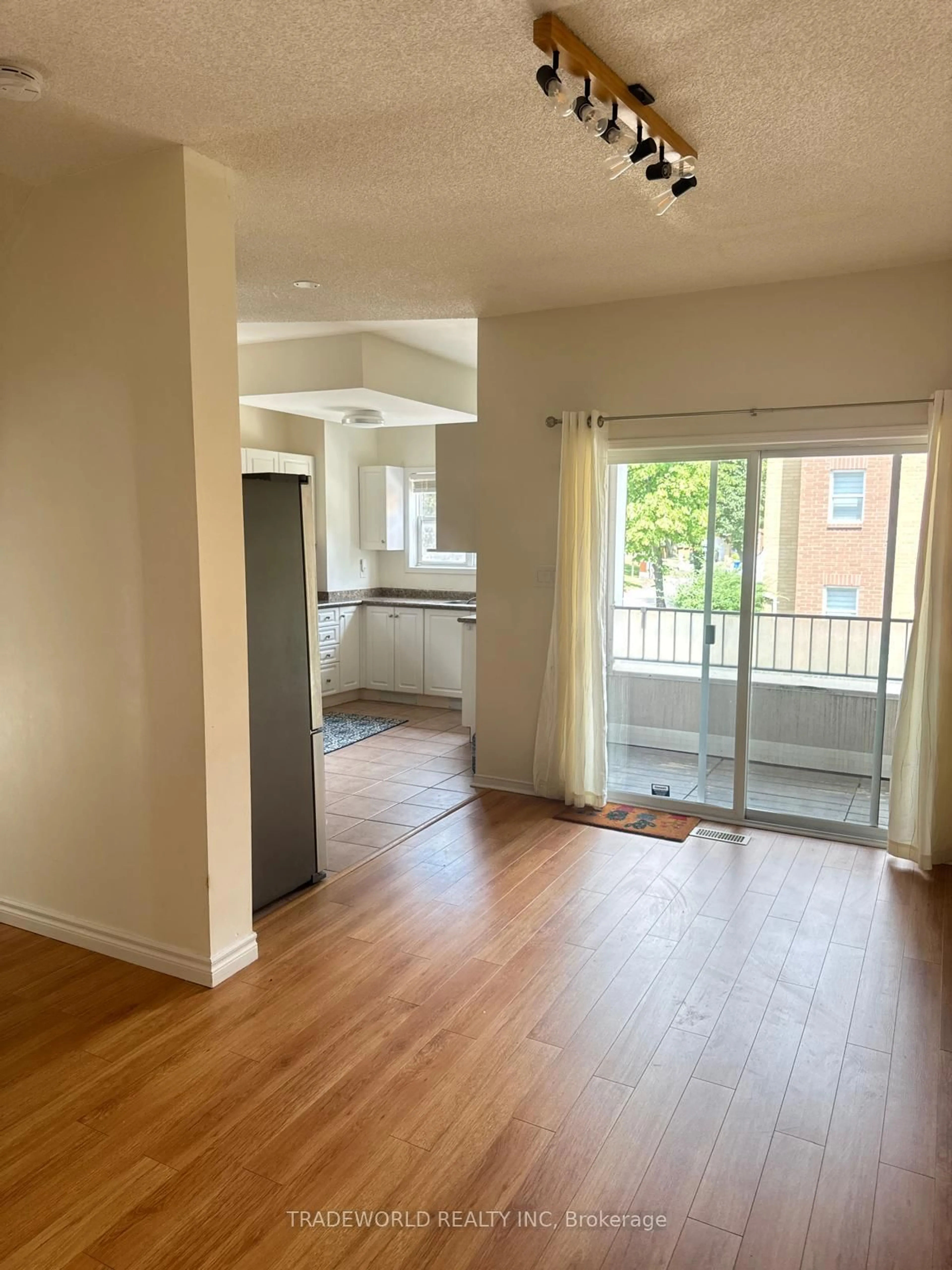 A pic of a room for 1 Maple Park Way, Markham Ontario L6G 1C5