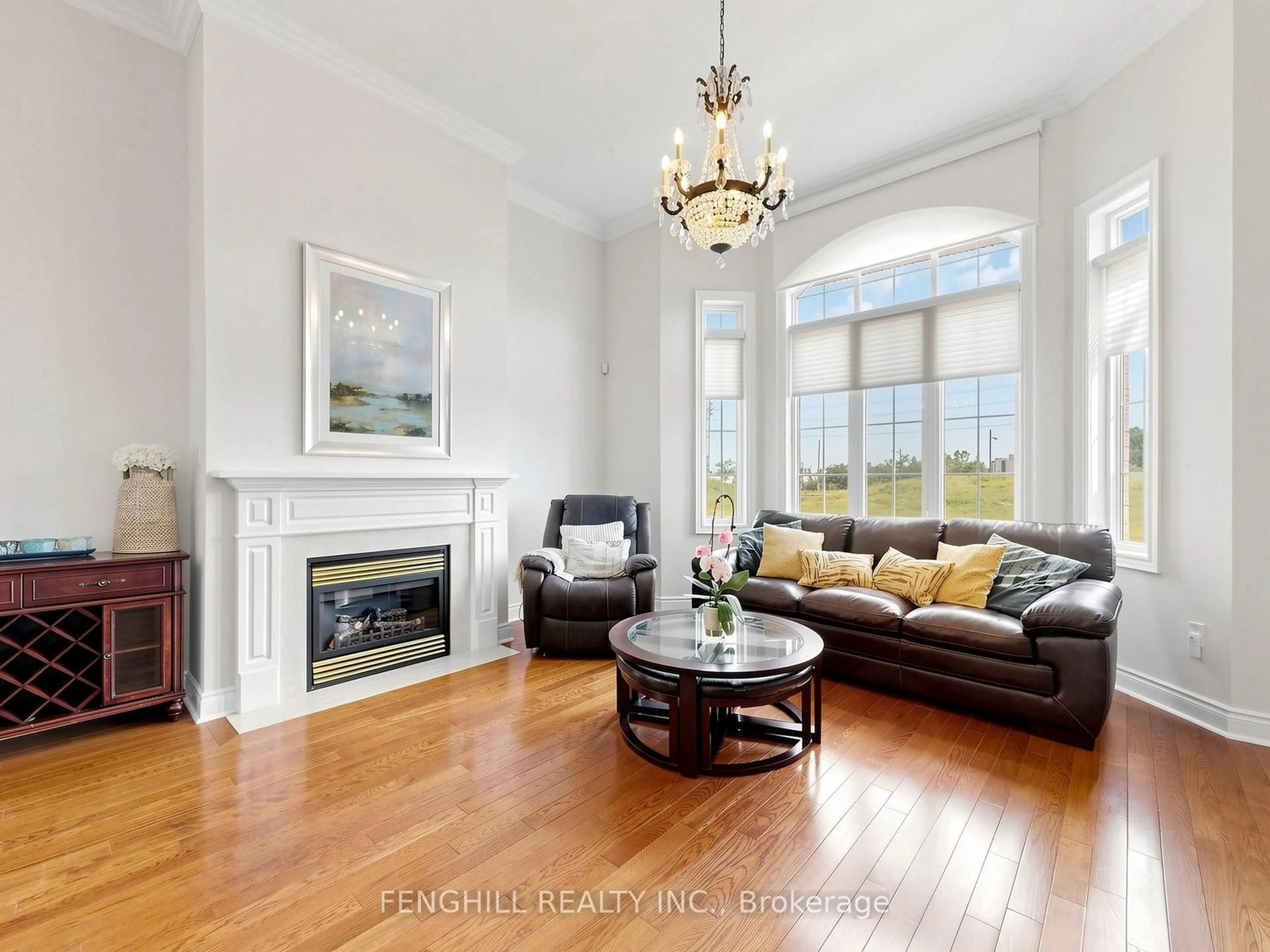 Living room with furniture, unknown for 106 Legends Way, Markham Ontario L3R 5Z9