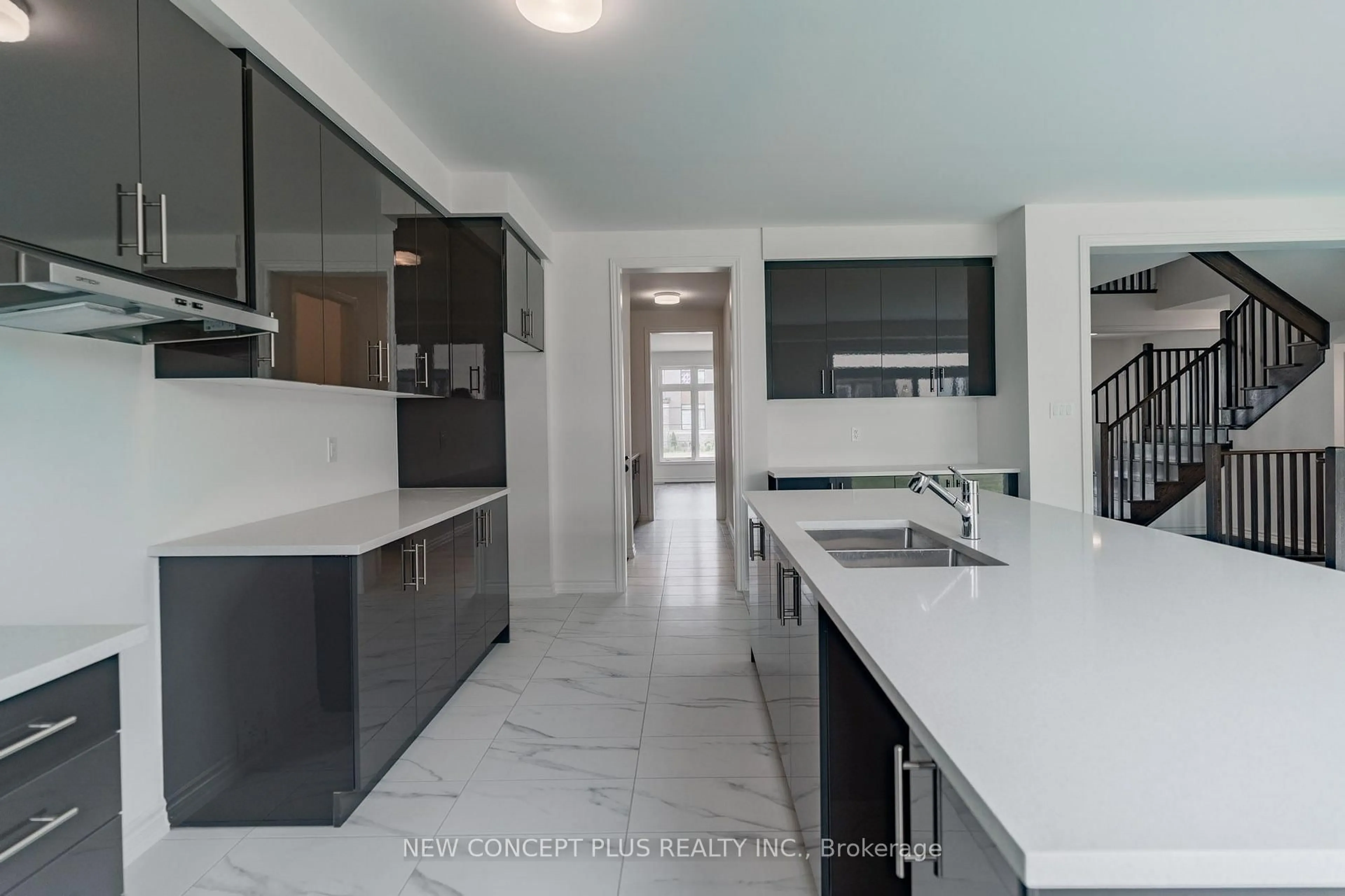 Contemporary kitchen, ceramic/tile floor for 22 Twinleaf Cres, Adjala-Tosorontio Ontario L0G 1W0