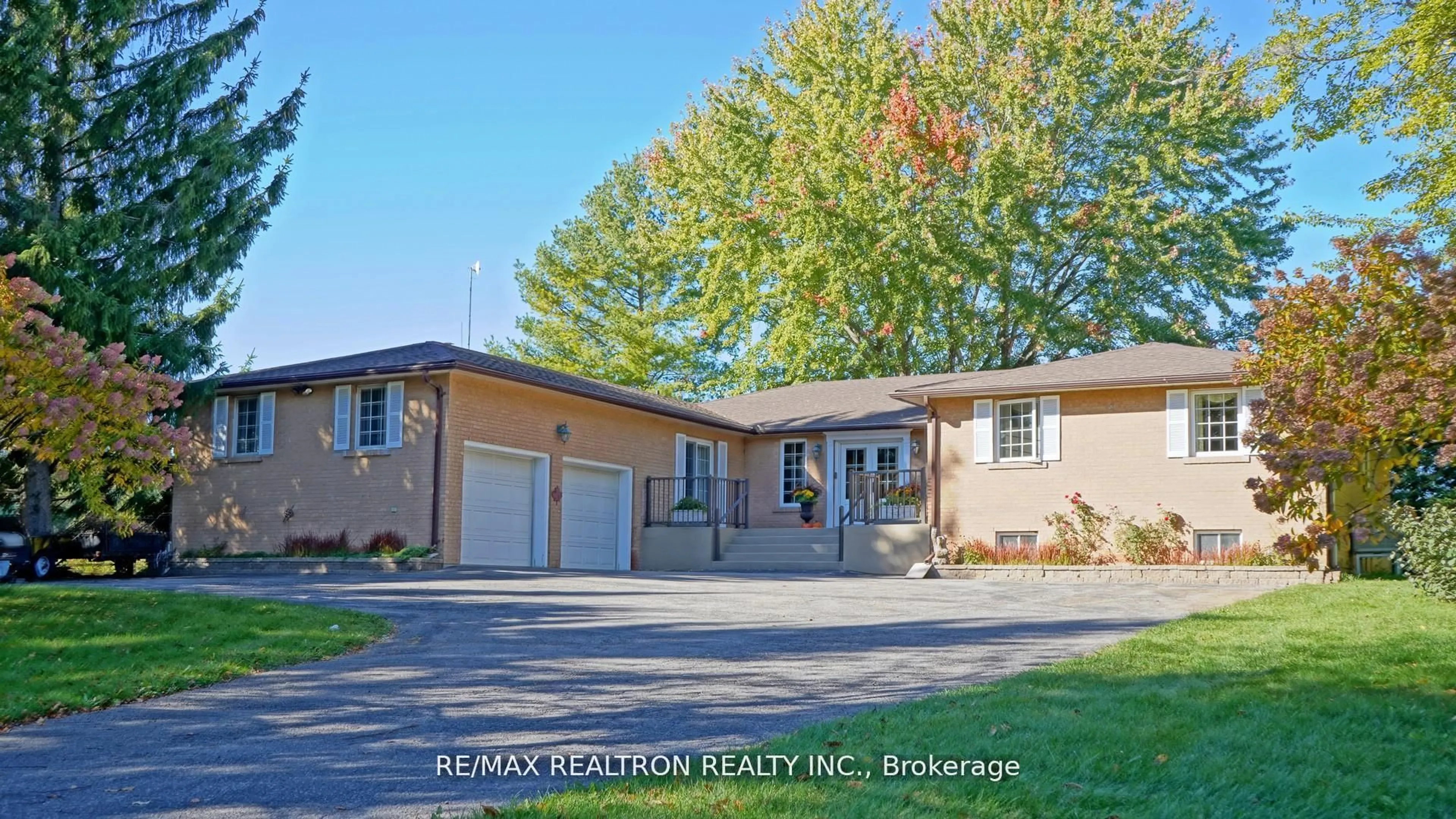Unknown for 240 Webb Rd, Uxbridge Ontario L4A 7X4