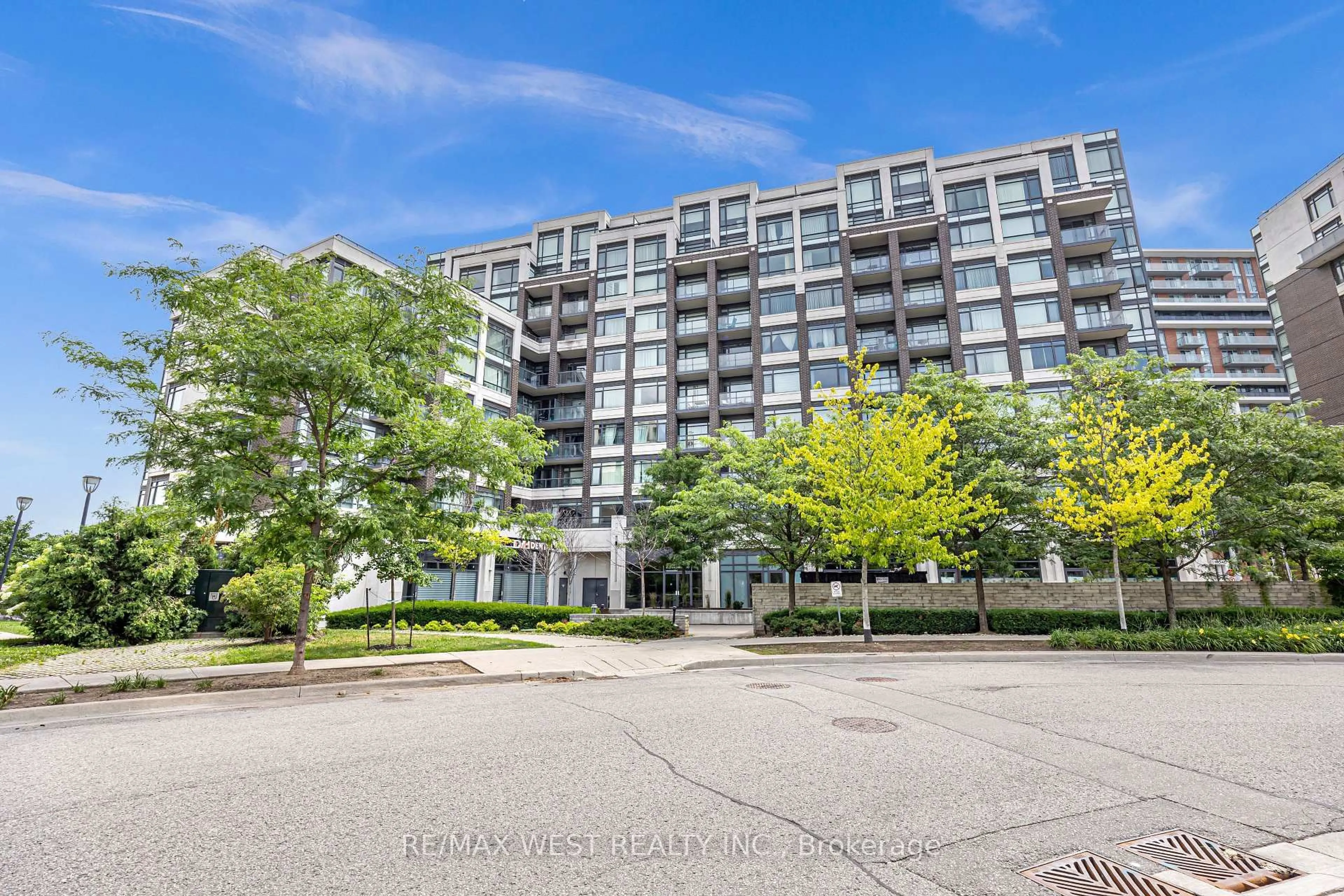 Unknown for 8130 Birchmount Rd #304F, Markham Ontario L6G 0E4
