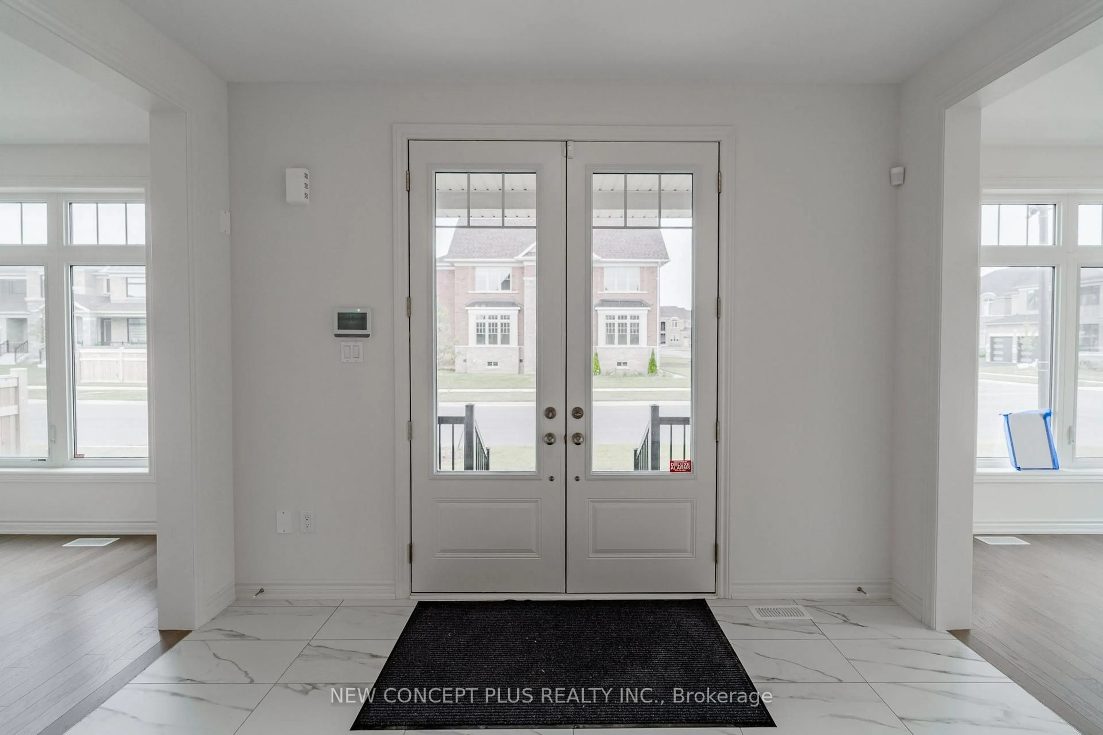 Indoor entryway for 44 Orchid Cres, Adjala-Tosorontio Ontario L0G 1W0