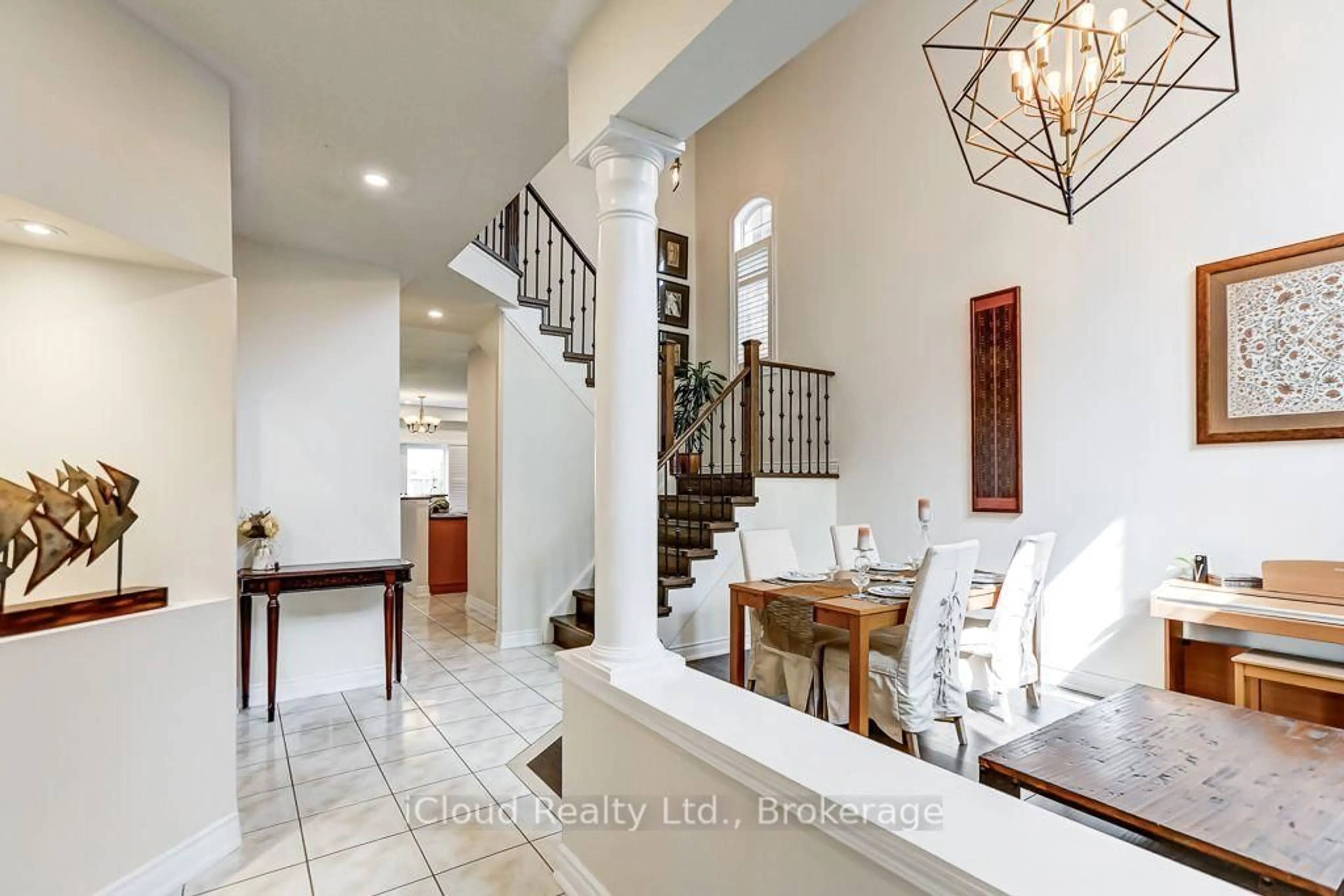 Indoor entryway for 40 Ralph Chalmers Ave, Markham Ontario L6E 2C3