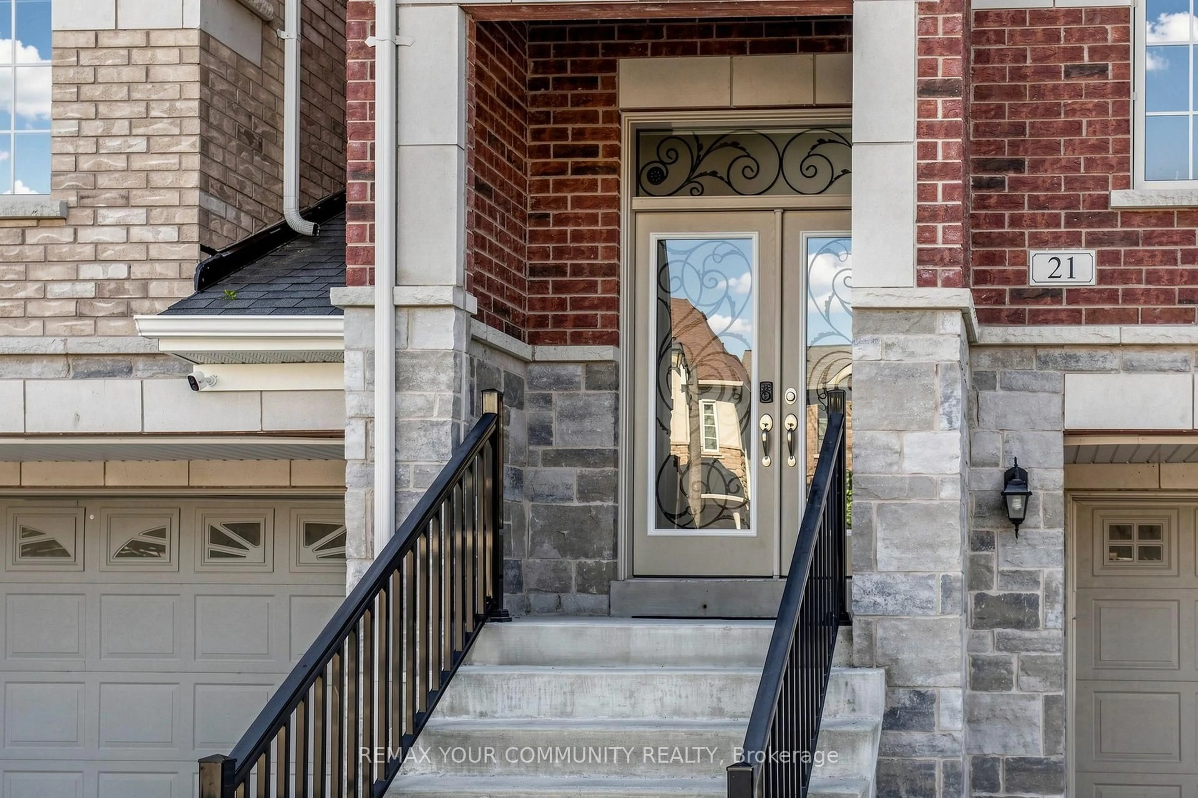 Unknown for 21 Princess Charlotte Ave, Whitchurch-Stouffville Ontario L4A 1Y8