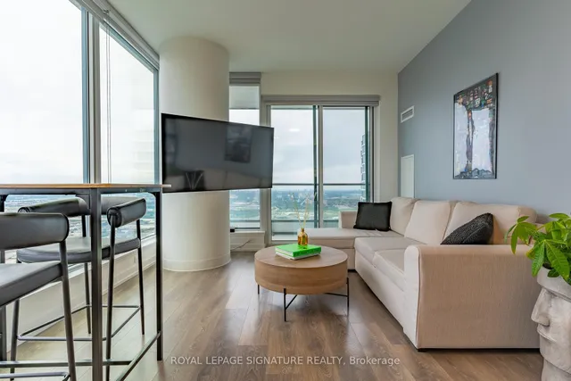 898 Portage Pkwy #5903, Vaughan 5