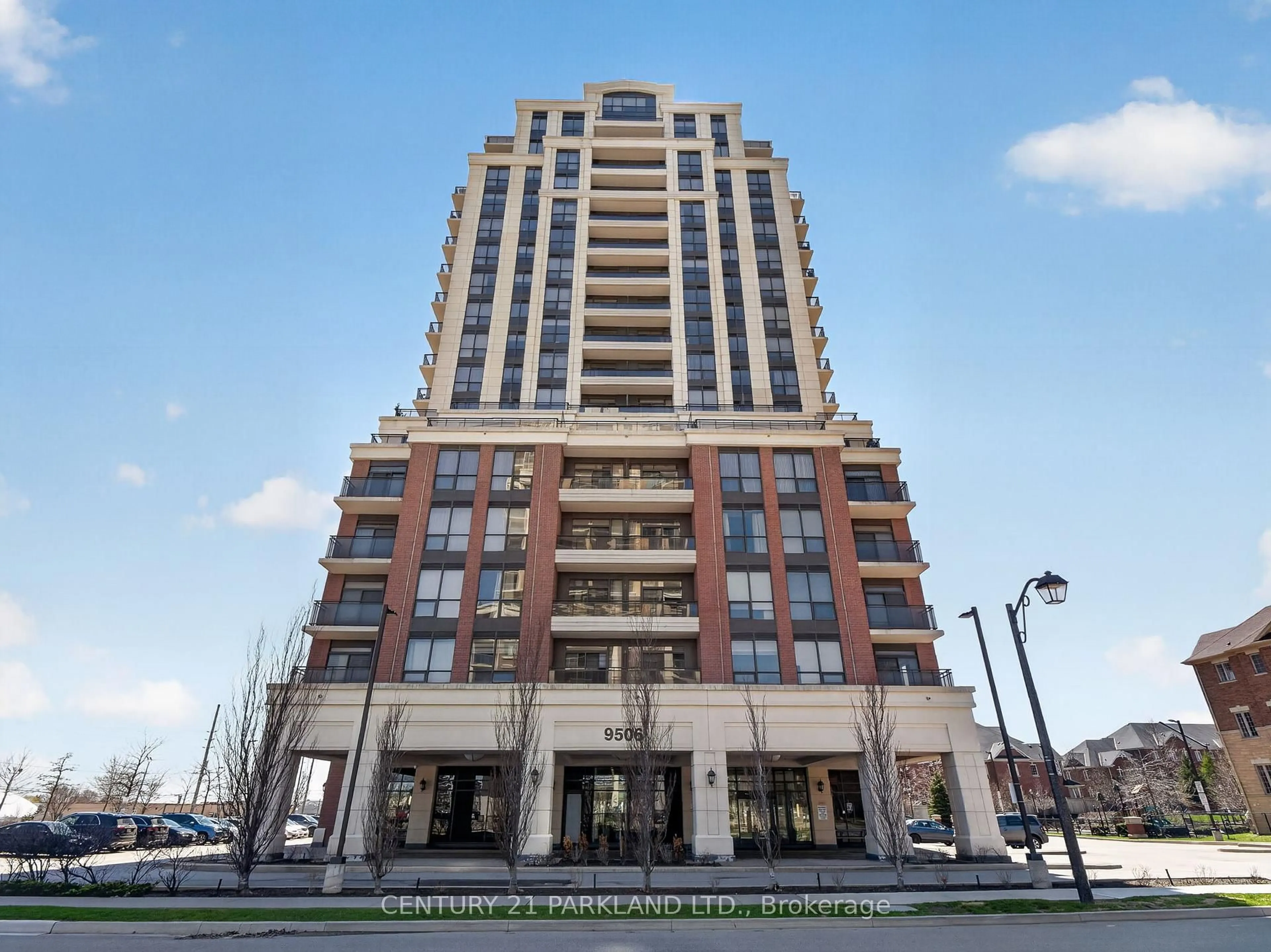 Indoor foyer for 9506 Markham Rd #317, Markham Ontario L6E 0S5