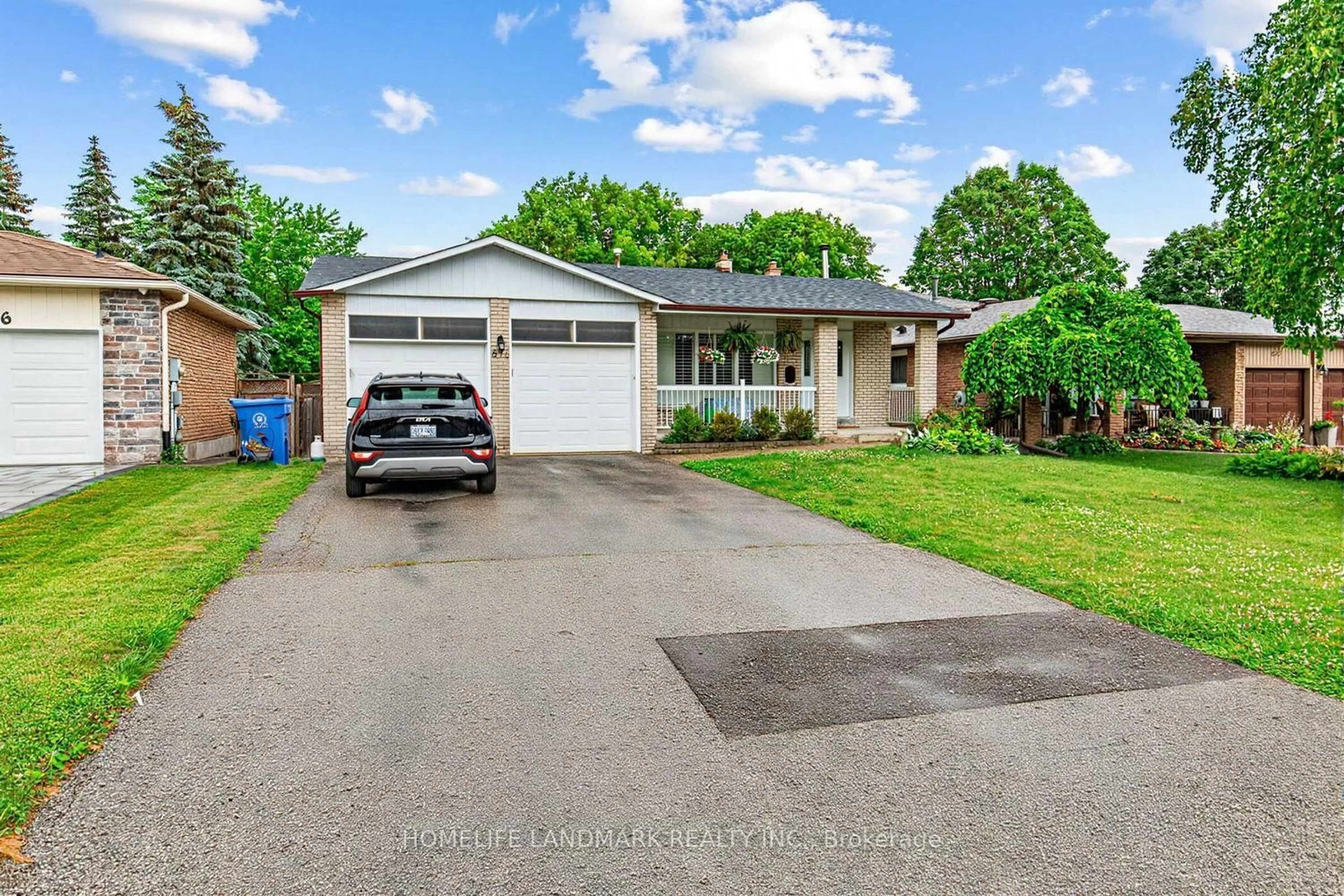 Unknown for 874 Sparrow Rd, Newmarket Ontario L3Y 5P9