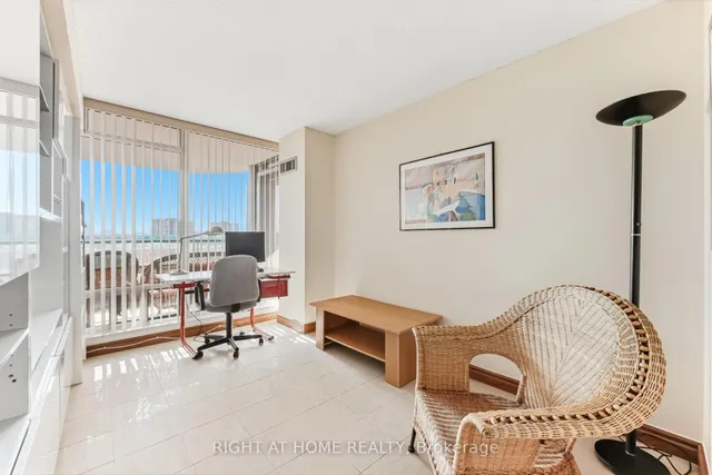 120 Promenade Circ #711, Vaughan 5