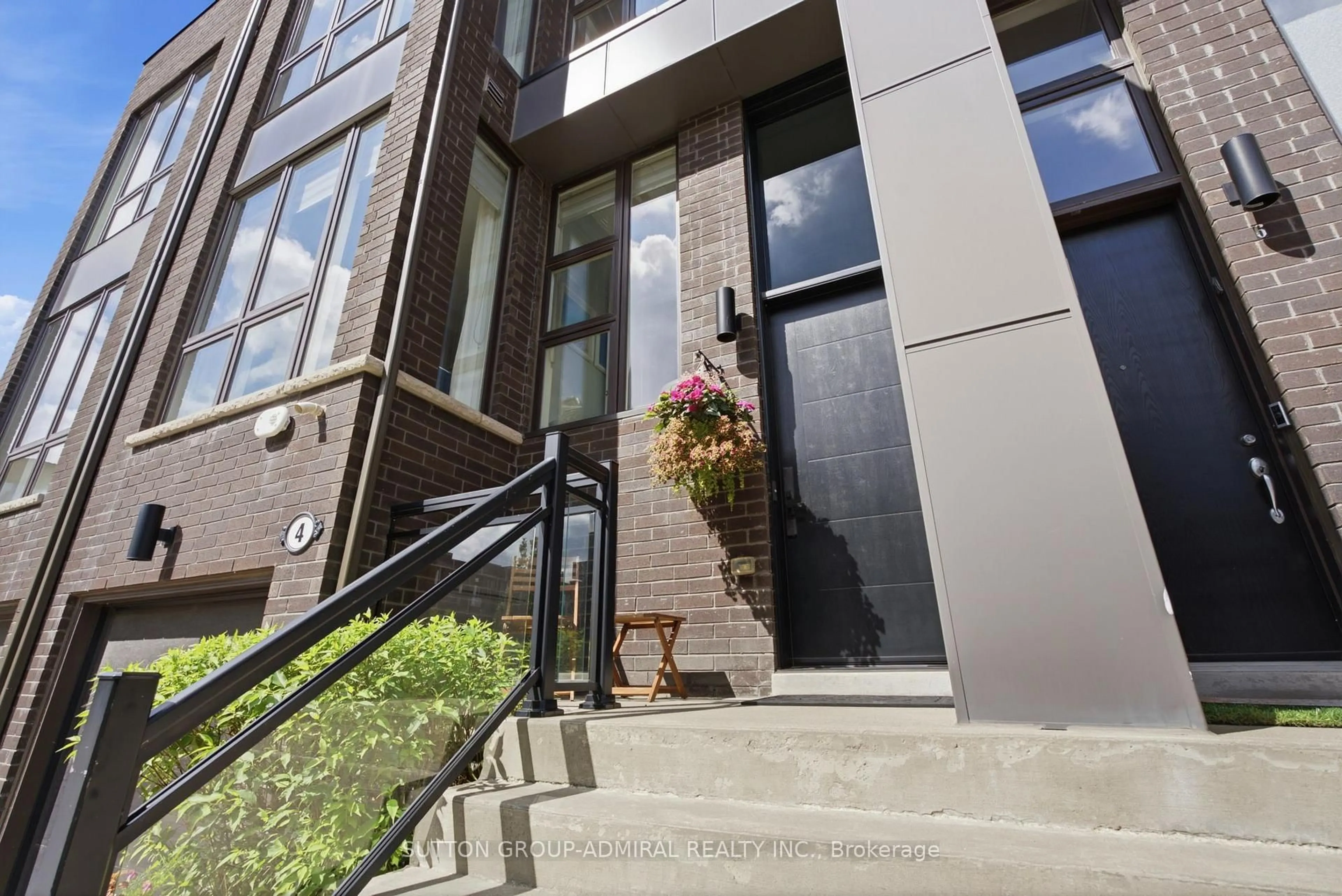 Unknown for 4 Sable Rd, Vaughan Ontario L4J 0K1