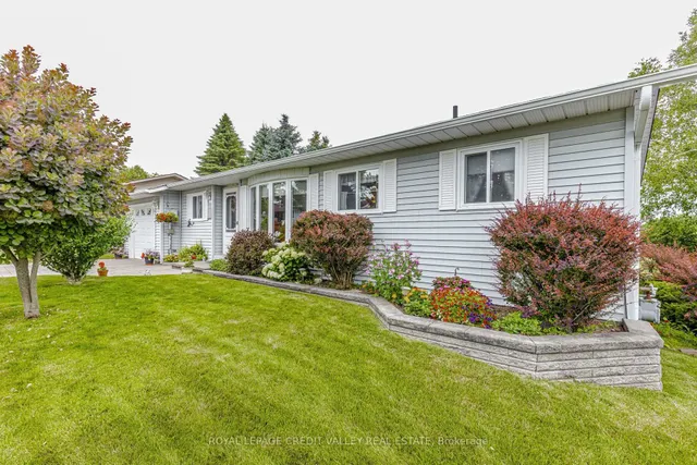 118 Tecumseth Pines Dr, New Tecumseth 3