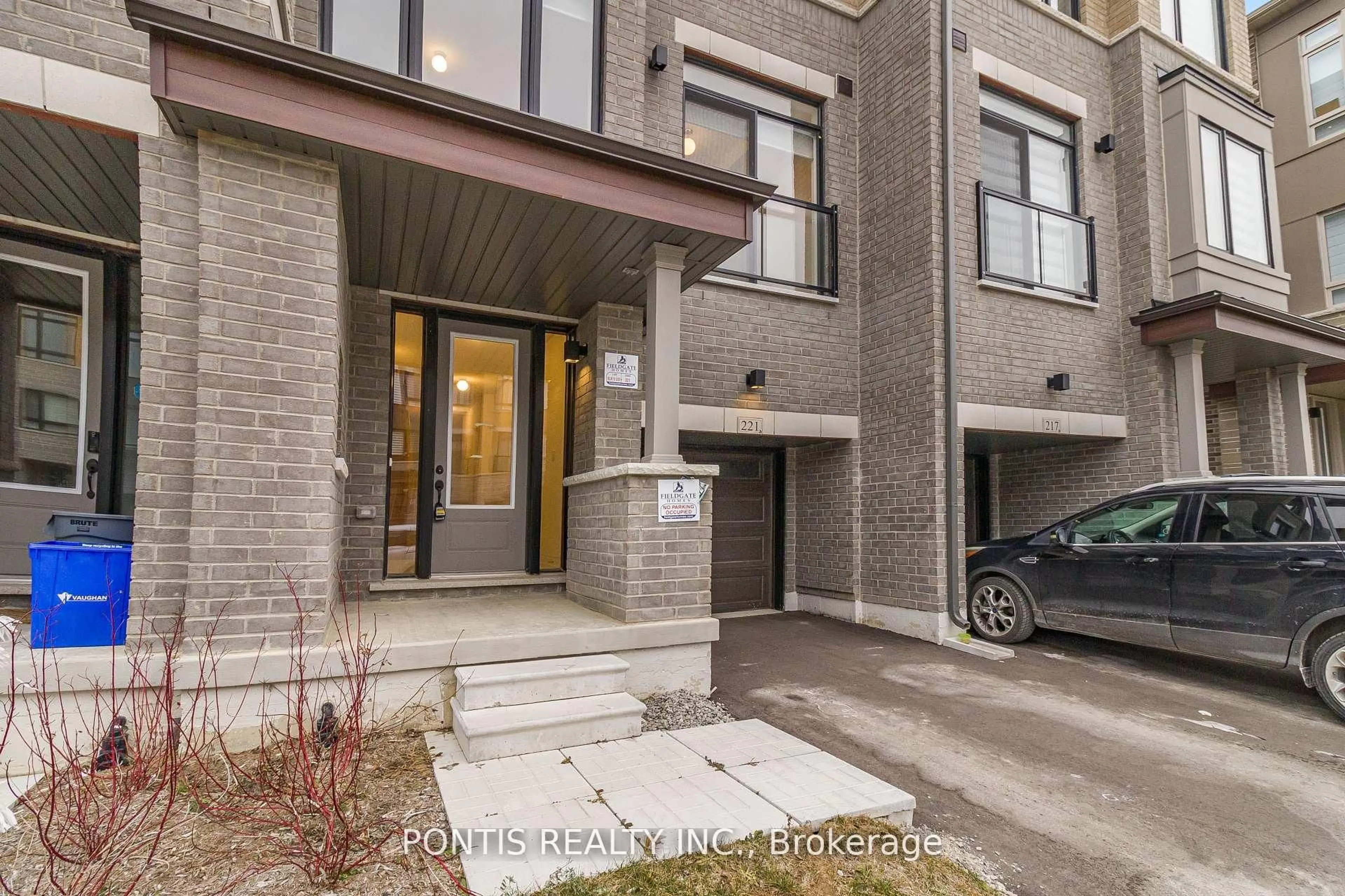 Unknown for 221 Tennant Circ, Vaughan Ontario L4H 5L4