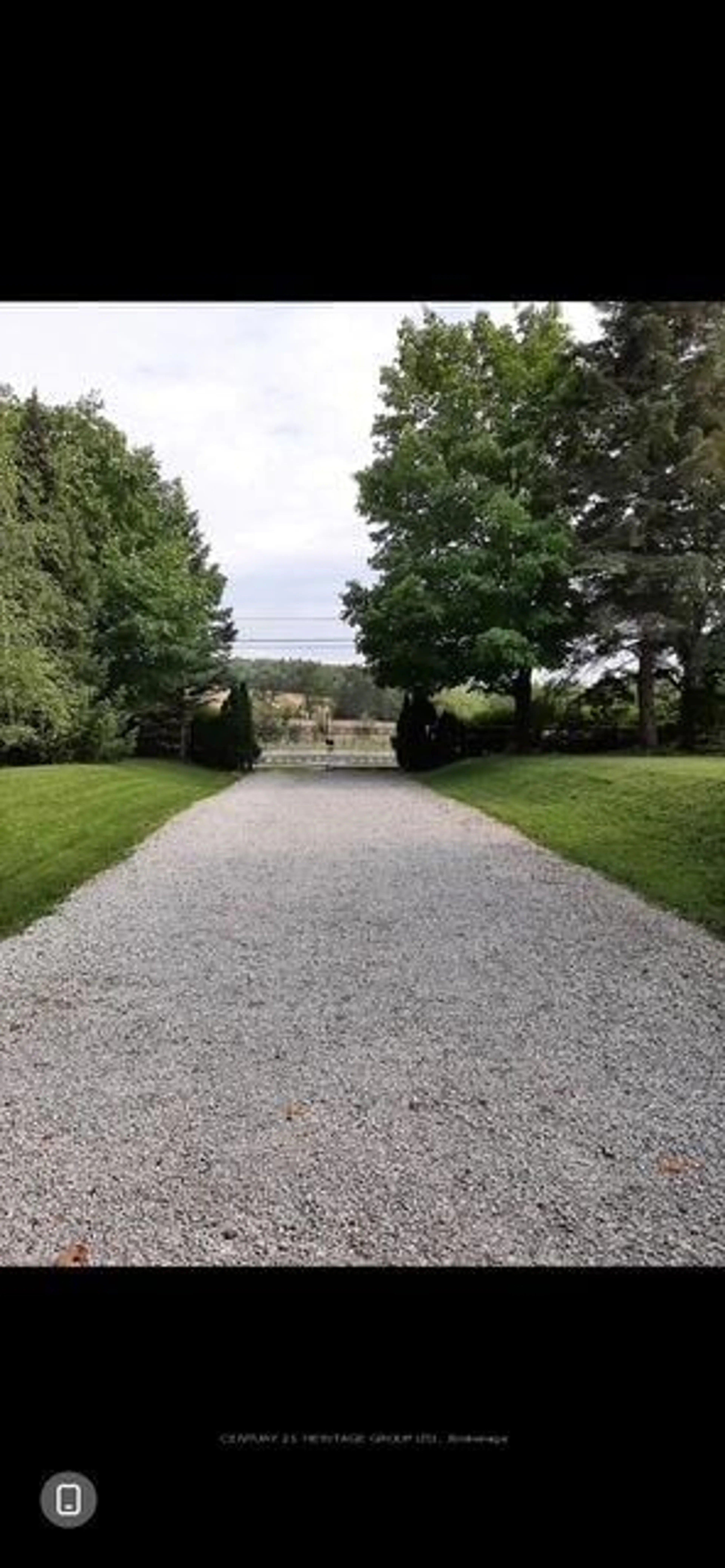 Patio, street for 4122 County Road 88 Rd, Bradford West Gwillimbury Ontario L0G 1B0