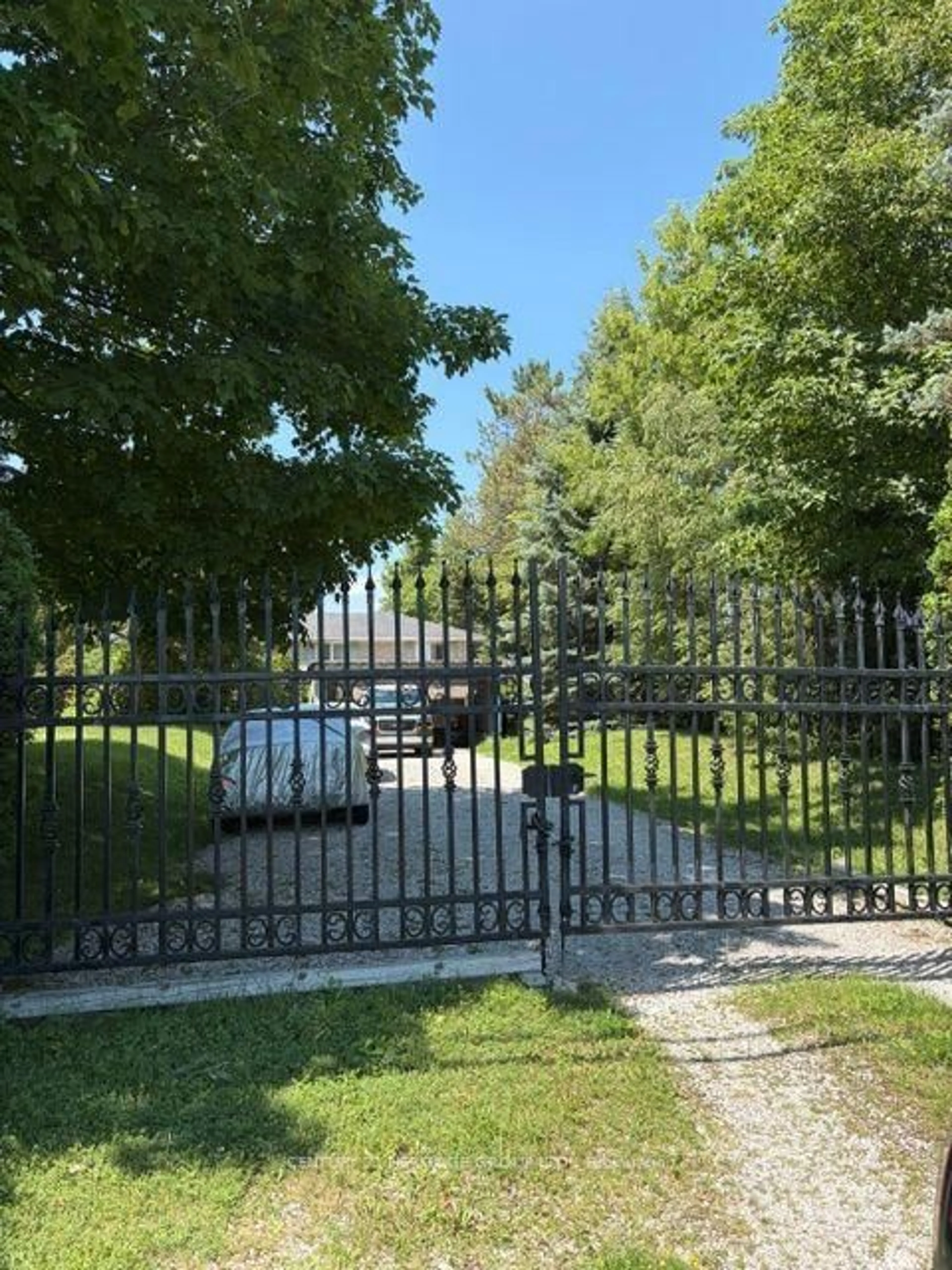 A pic from outside/outdoor area/front of a property/back of a property/a pic from drone, street for 4122 County Road 88 Rd, Bradford West Gwillimbury Ontario L0G 1B0