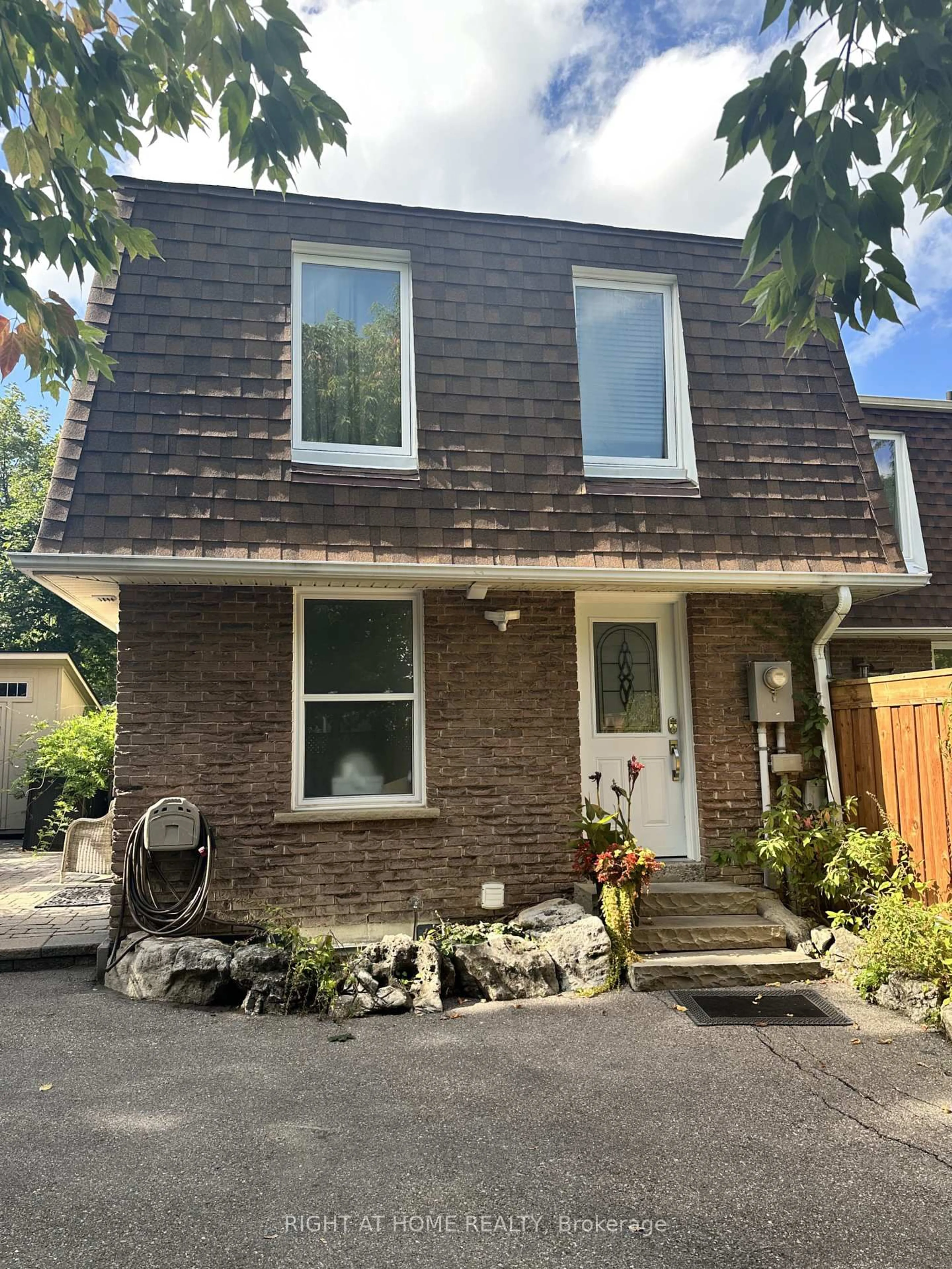 Home with brick exterior material, street for 56 Penwick Cres, Richmond Hill Ontario L4C 5B4