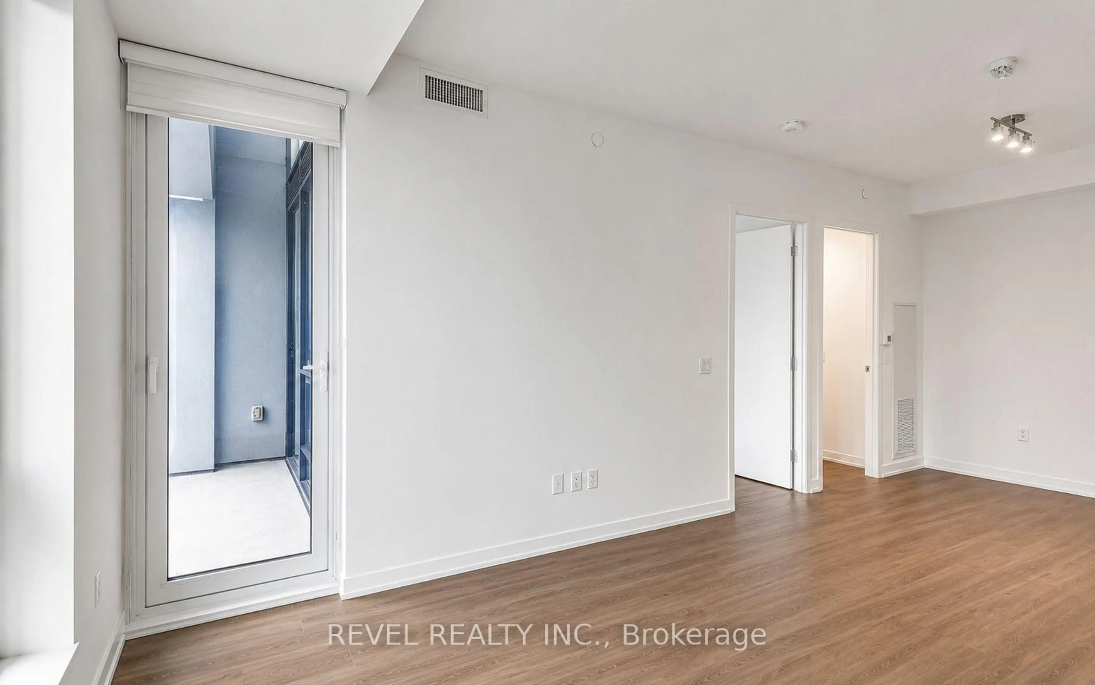 A pic of a room for 8868 Yonge St #316E, Richmond Hill Ontario L4C 0T4