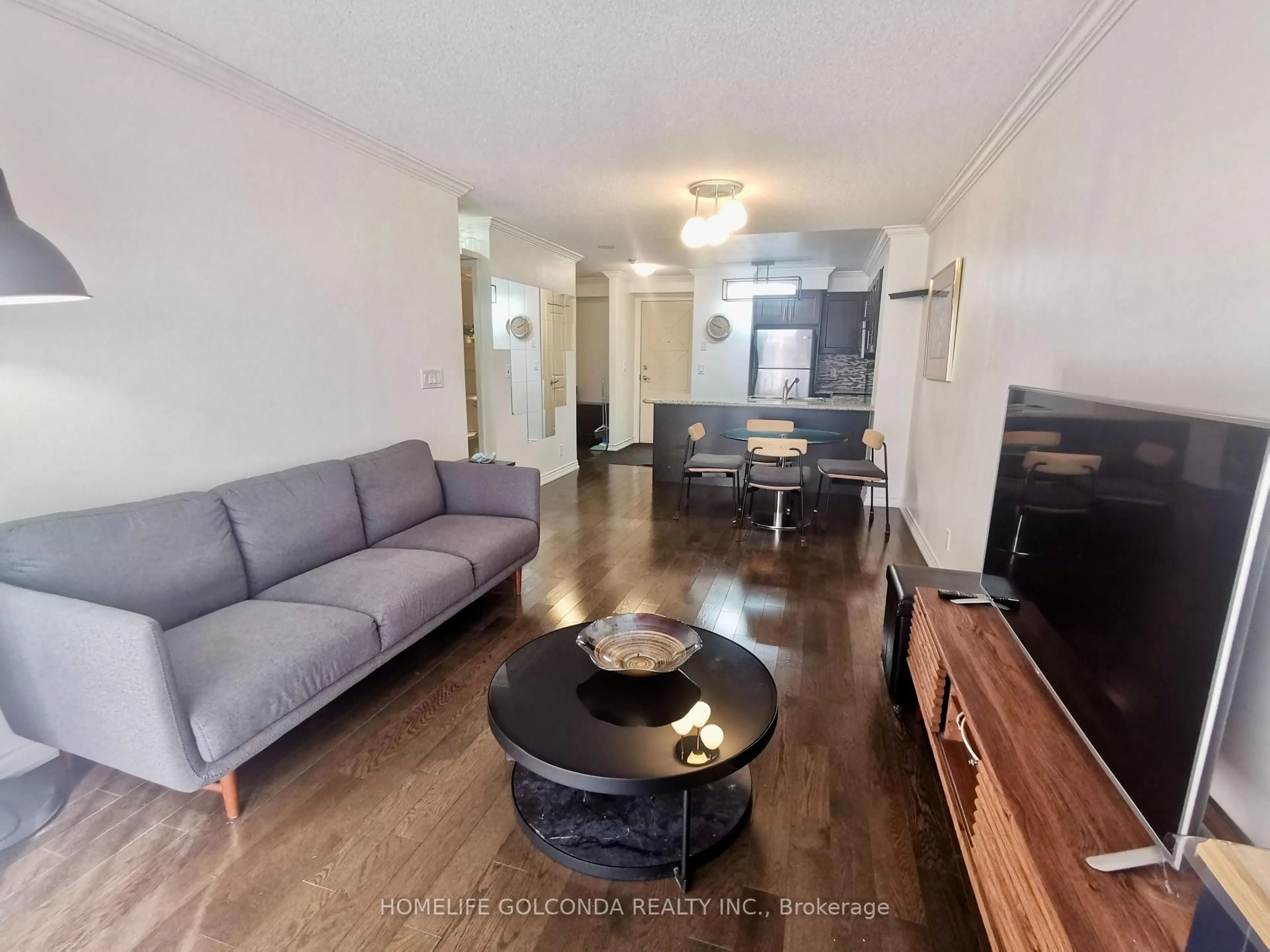 Living room with furniture, unknown for 18 Harding Blvd #412, Richmond Hill Ontario L4C 0T3