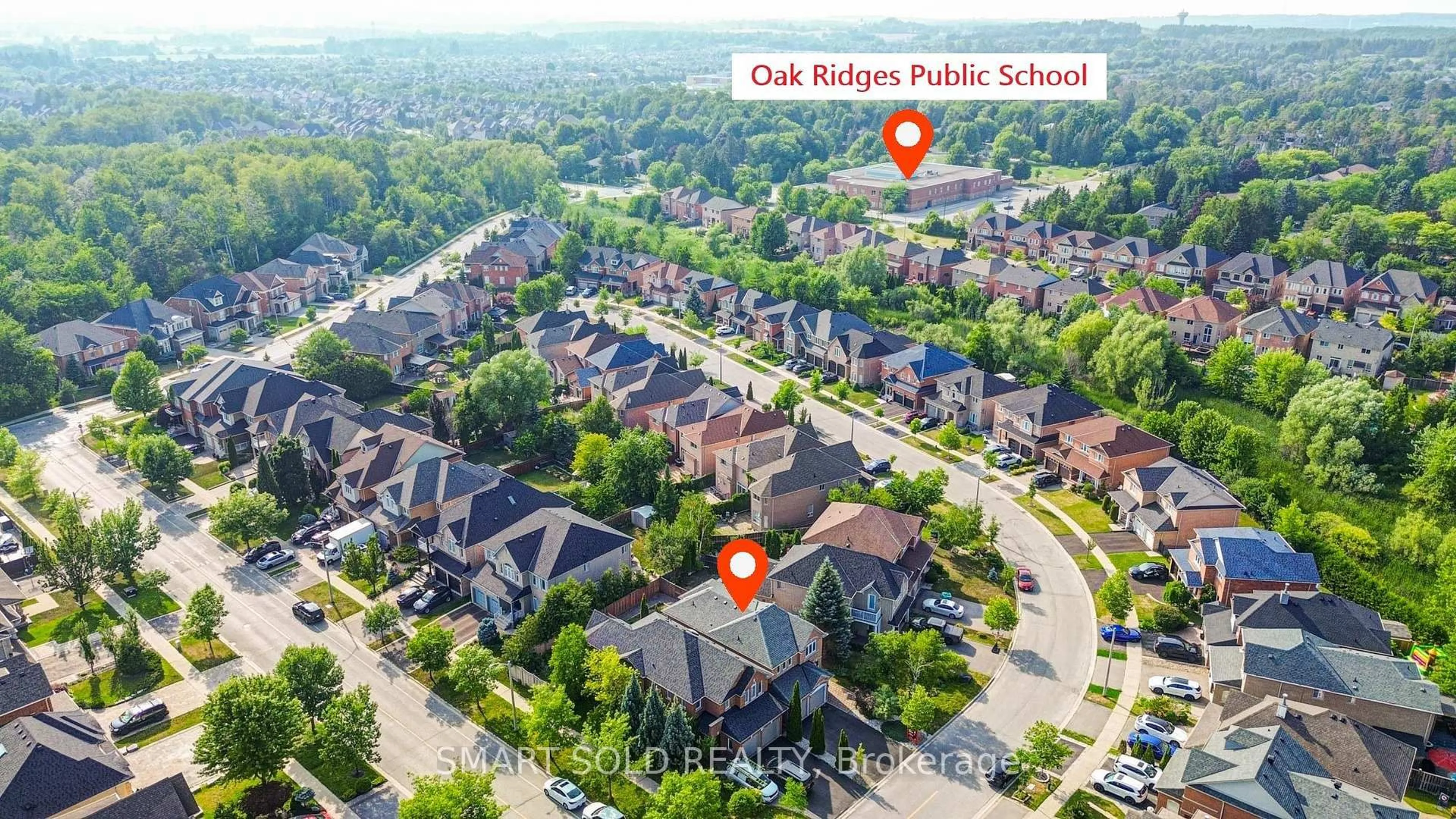 A pic from outside/outdoor area/front of a property/back of a property/a pic from drone, street for 9 Pegasus Dr, Richmond Hill Ontario L4E 4R2