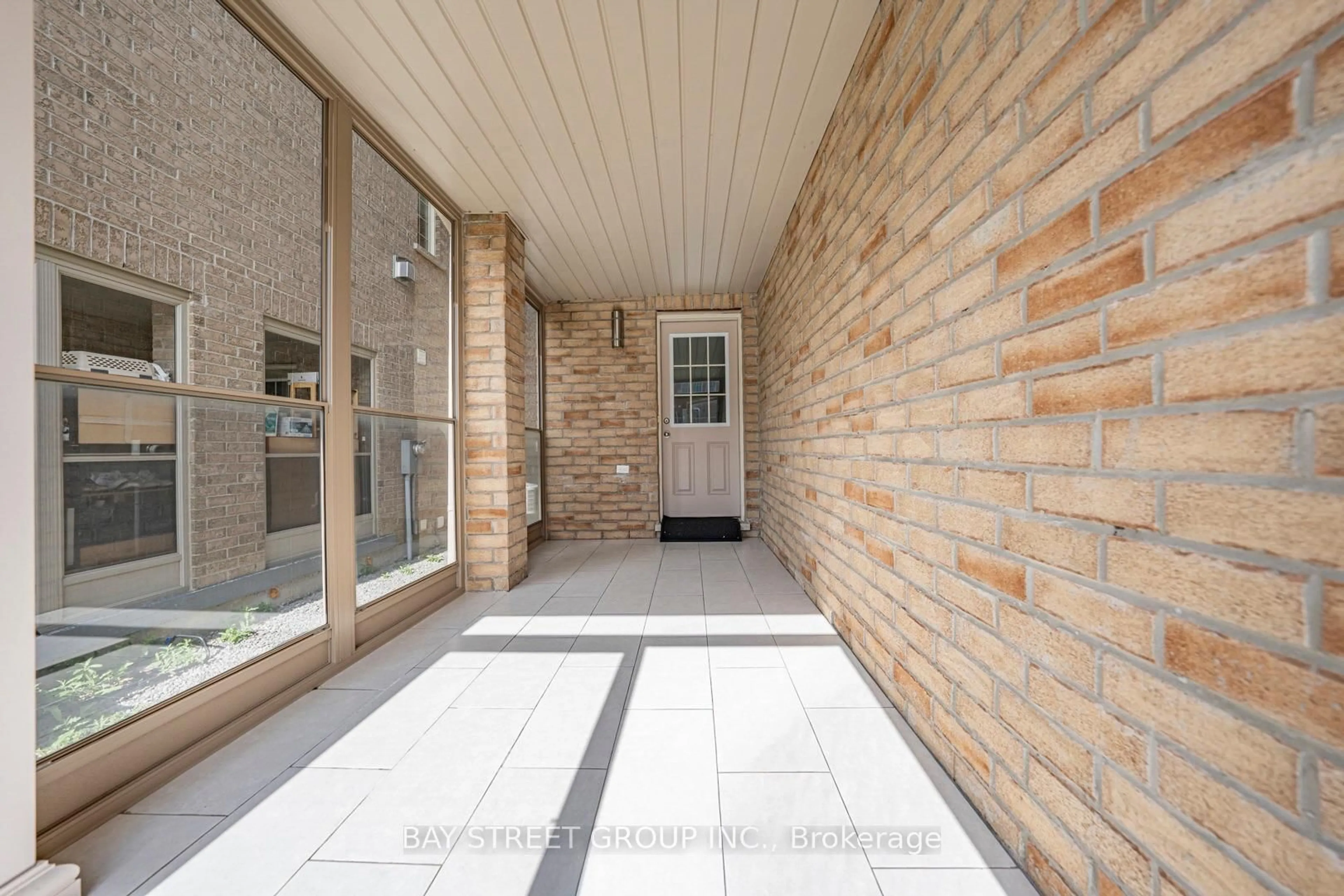Unknown for 13 Highbury Crt, Markham Ontario L6B 1J7